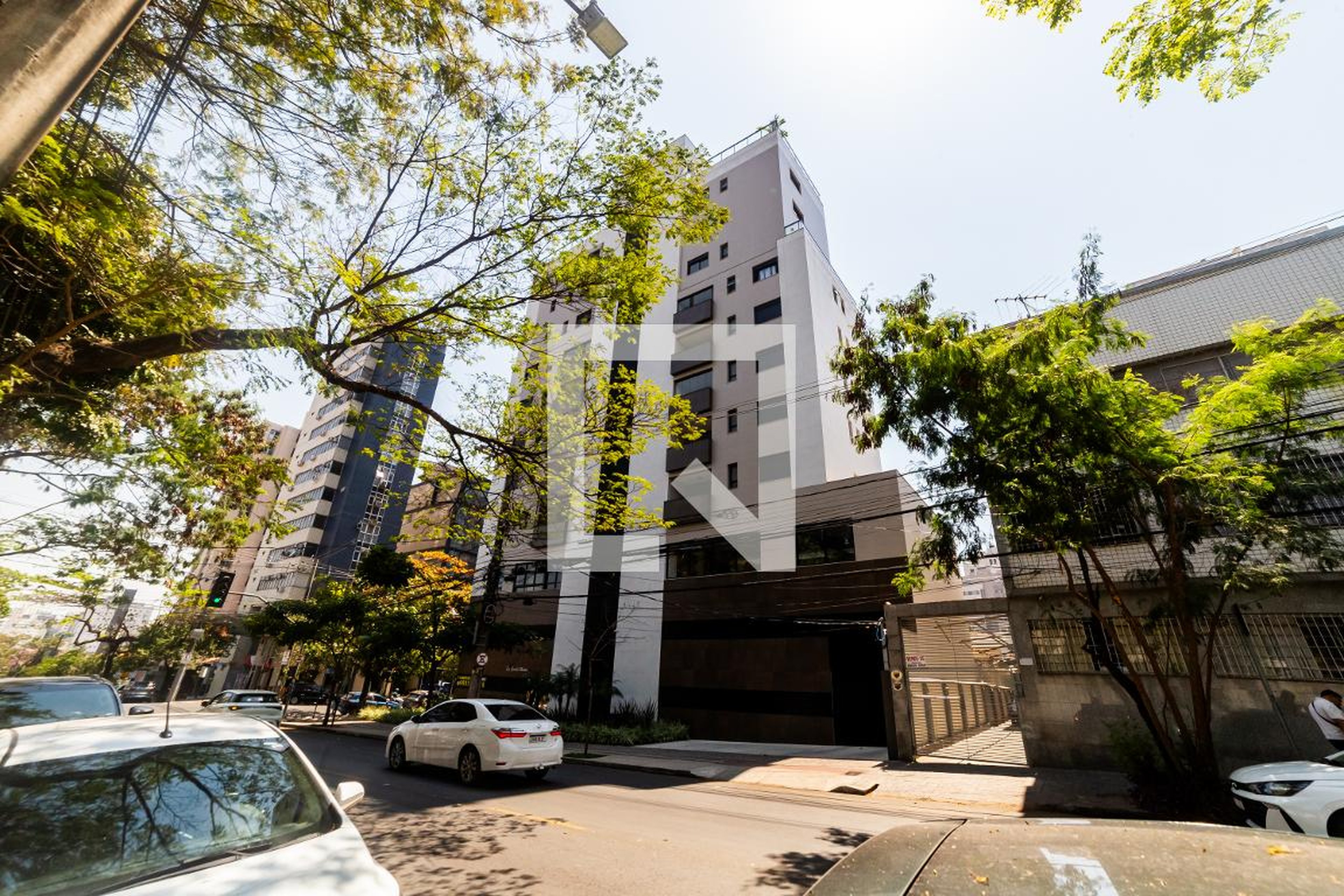 Fachada Condomínio em Rua Rodrigues Caldas, 630