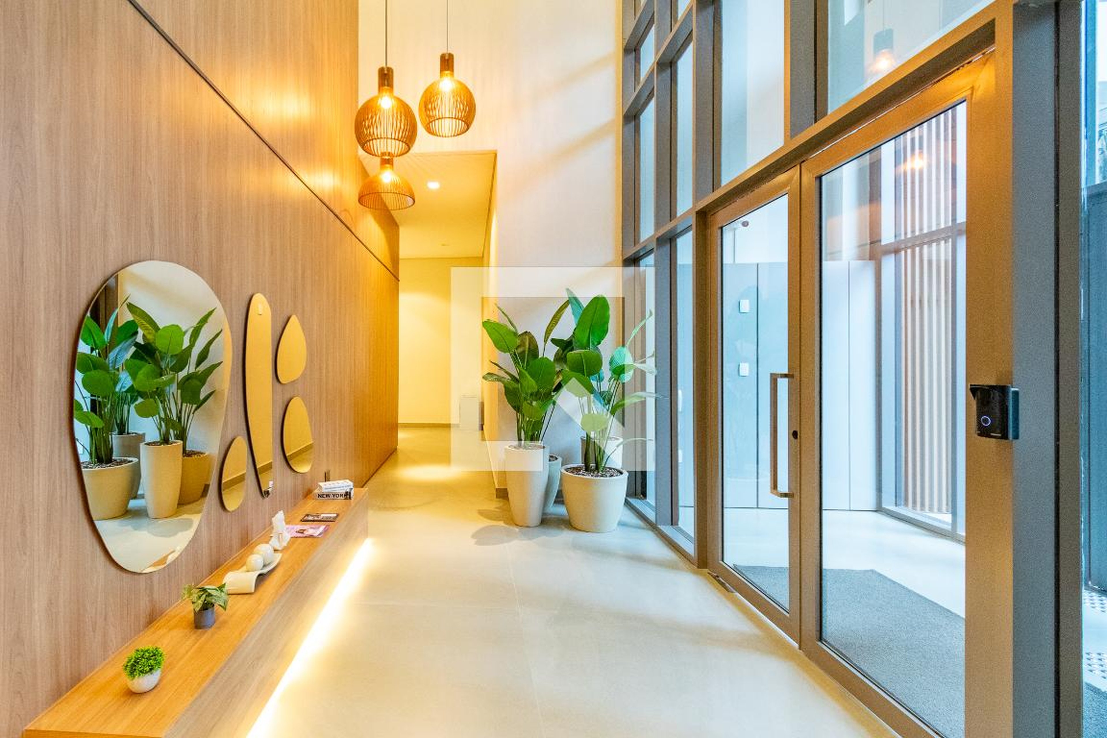 Hall - Highlights Dr. Nelson Moretti - TECNISA