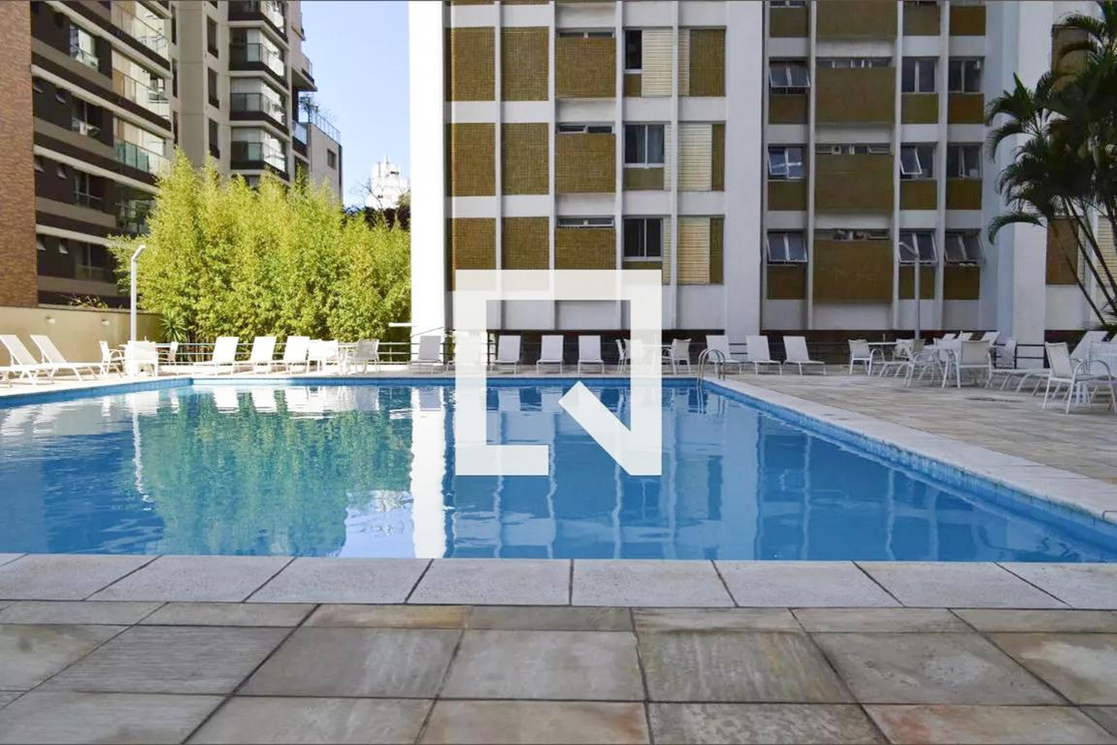 Piscina - Edifício Gama