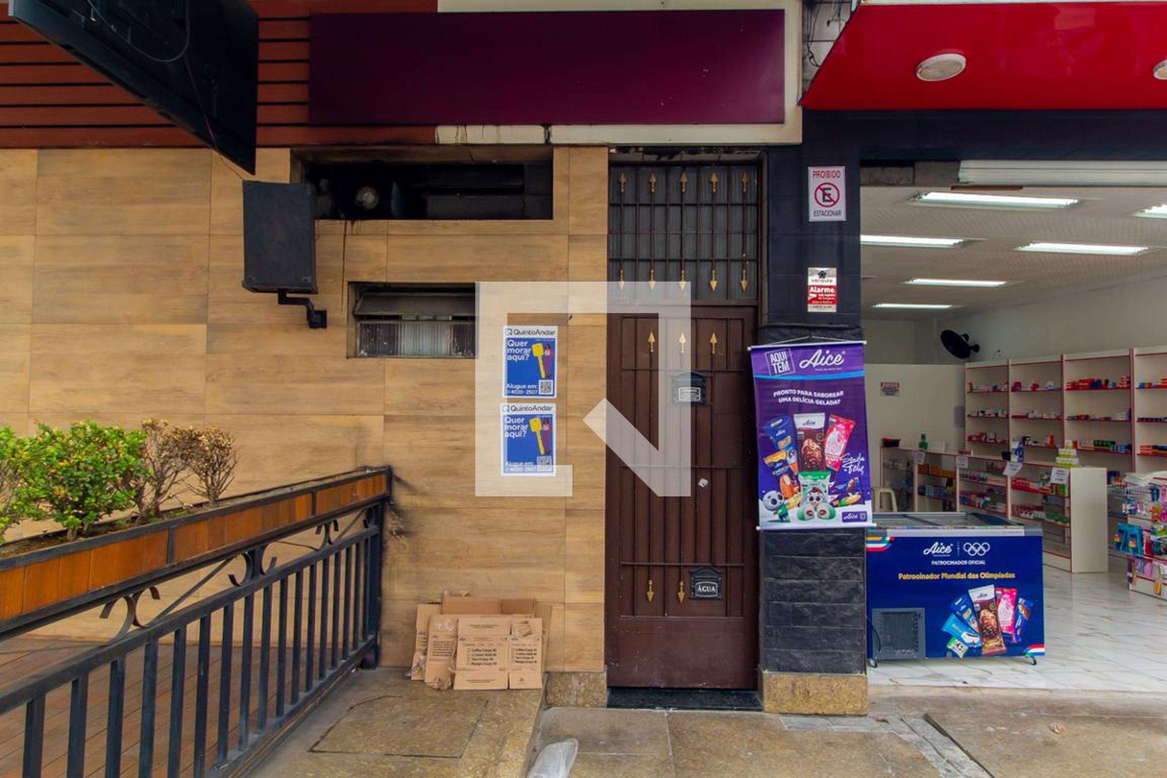 Fachada Condomínio em Rua Olavo Faggin, 79