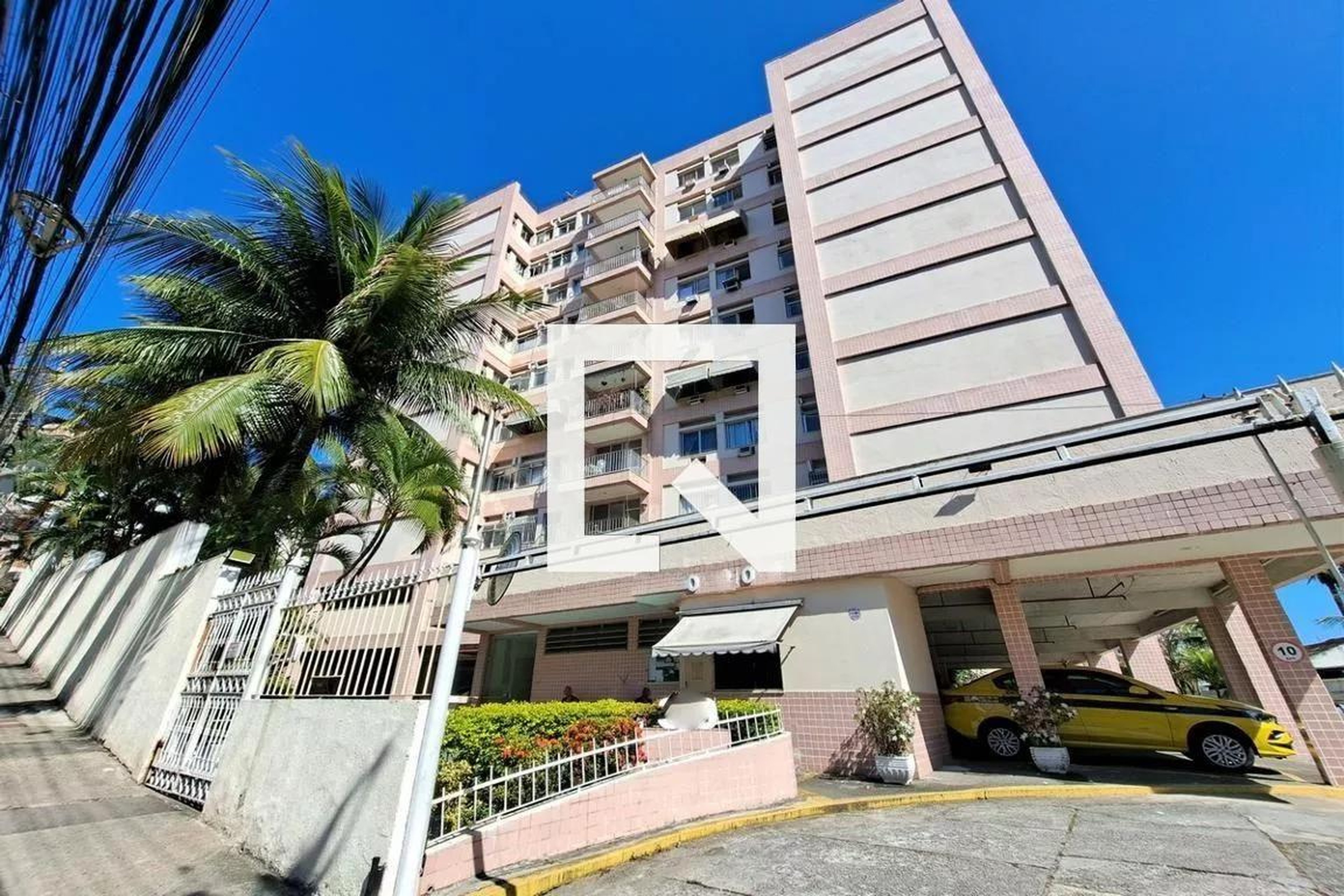 Fachada Condomínio Residência Reno