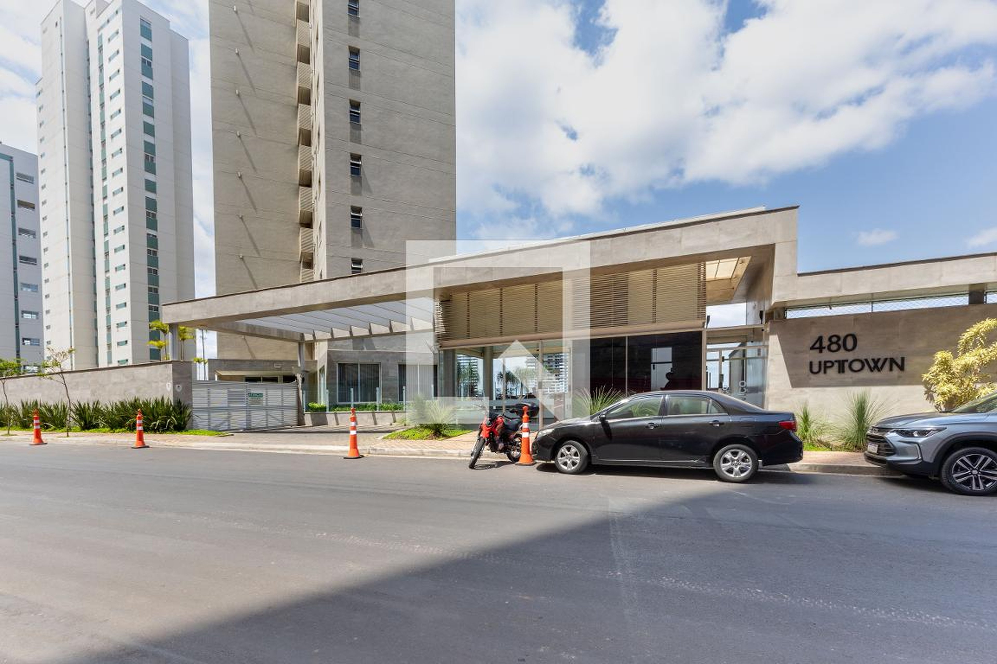 Fachada Condomínio Stand Uptown Vila da Serra