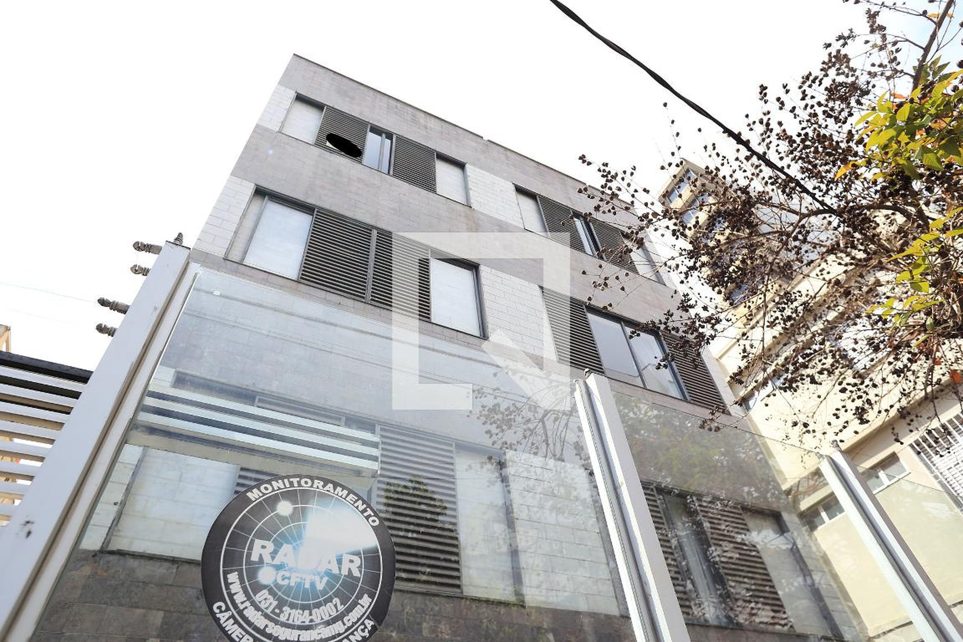 Fachada Condomínio em Rua Carangola, 347