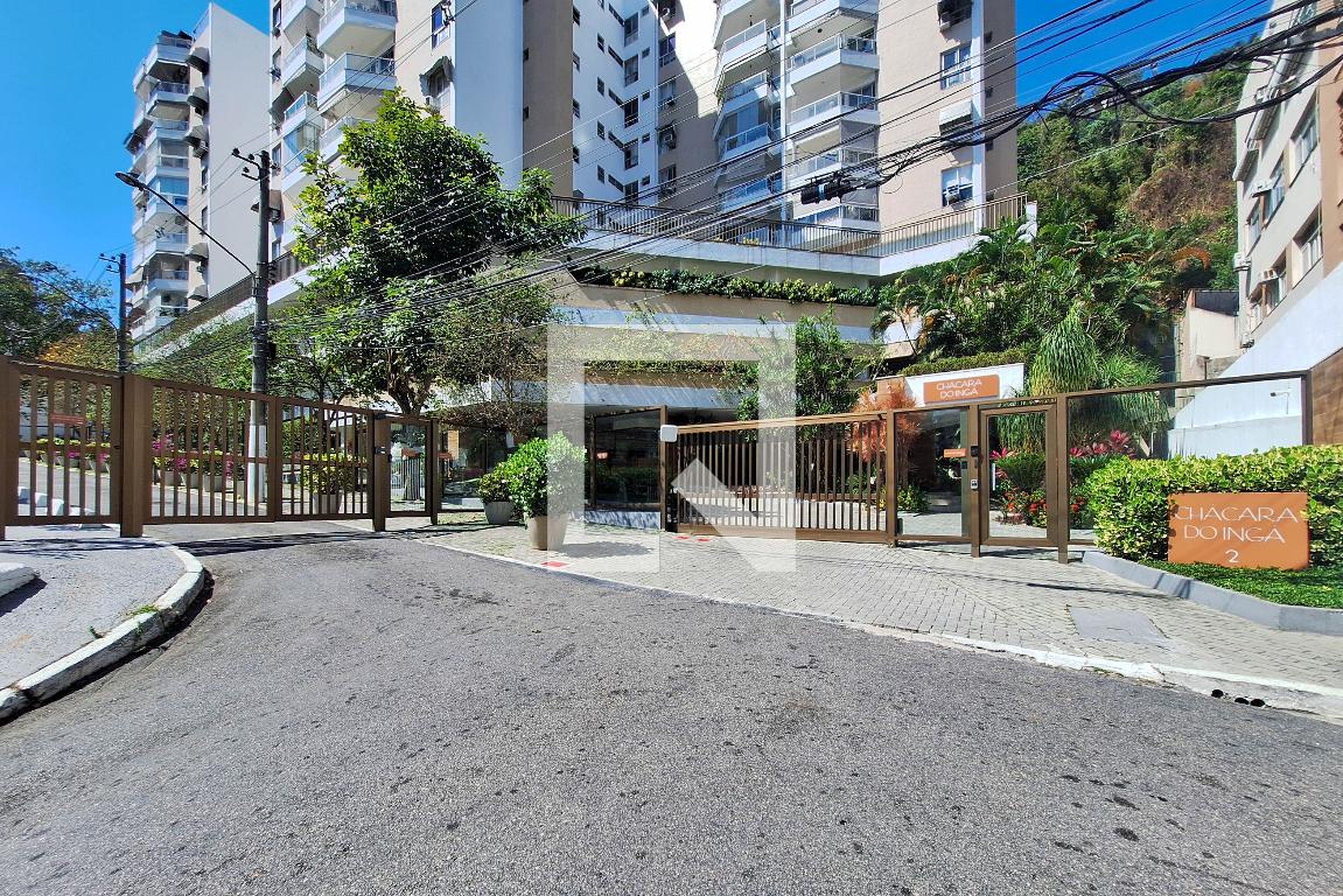 Fachada Condomínio Chácara do Ingá