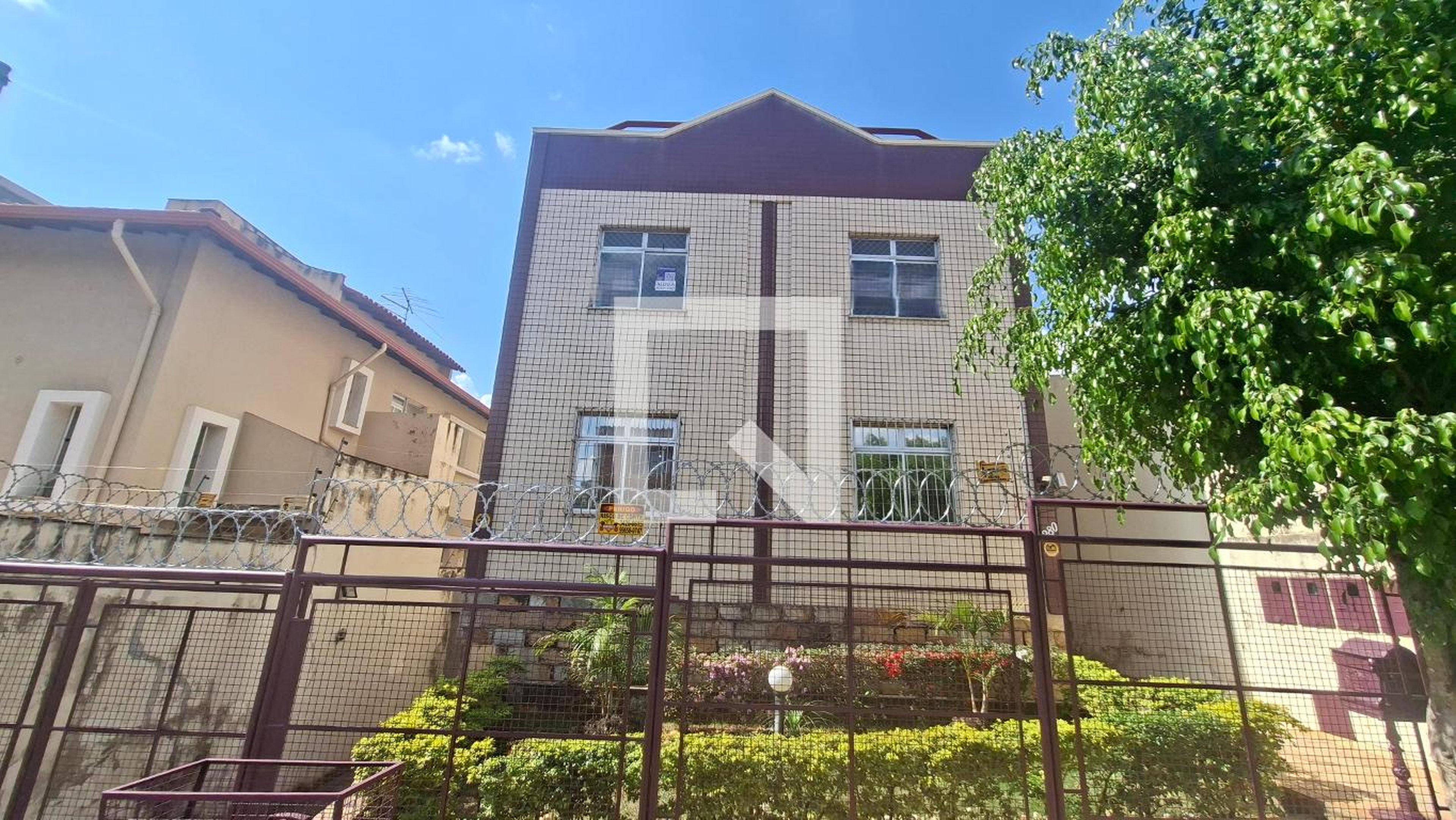 Fachada Condomínio em Rua Bacupã, 280