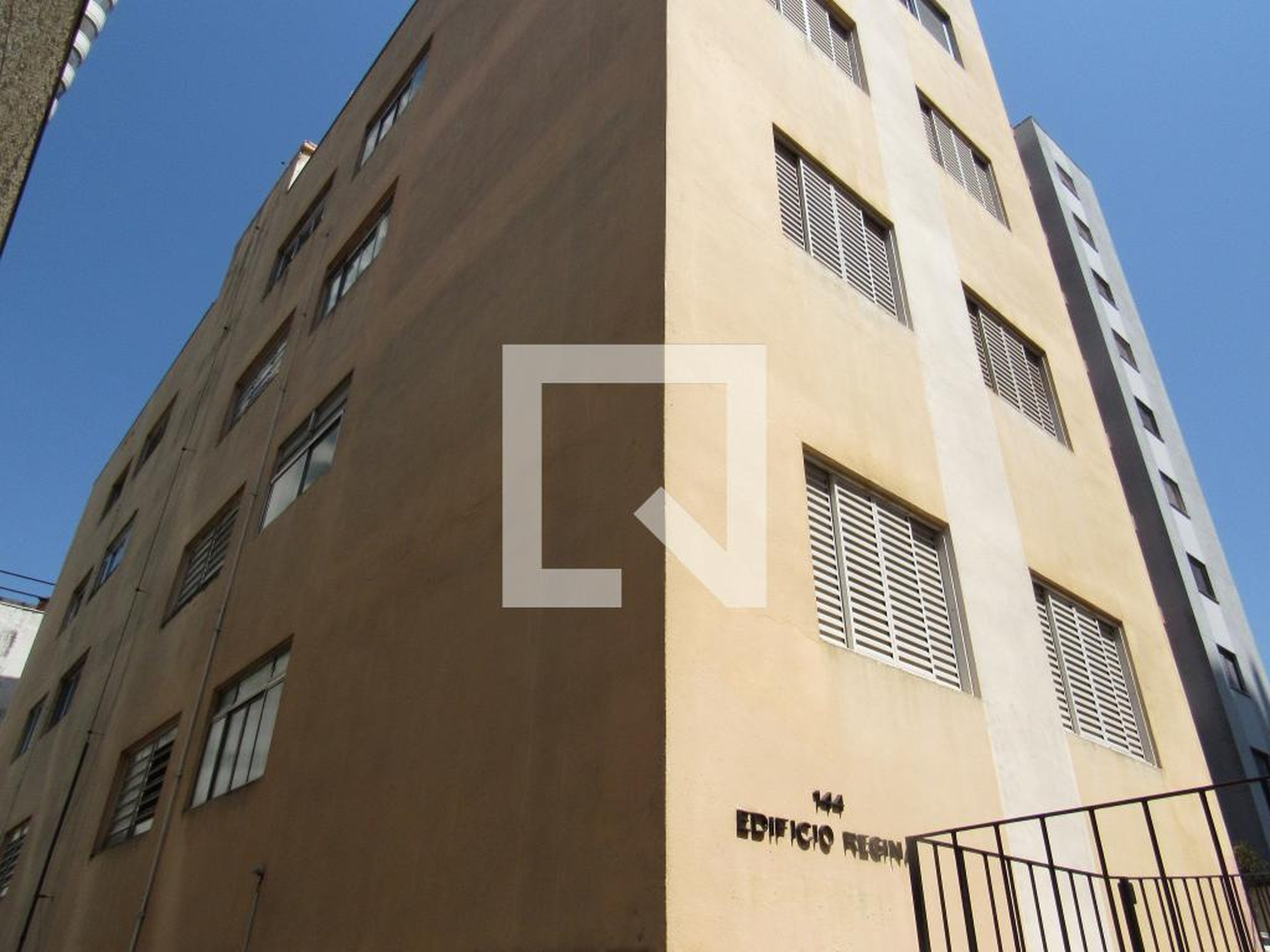 Fachada do Prédio Condomínio em Rua Francisco Lameu, 144