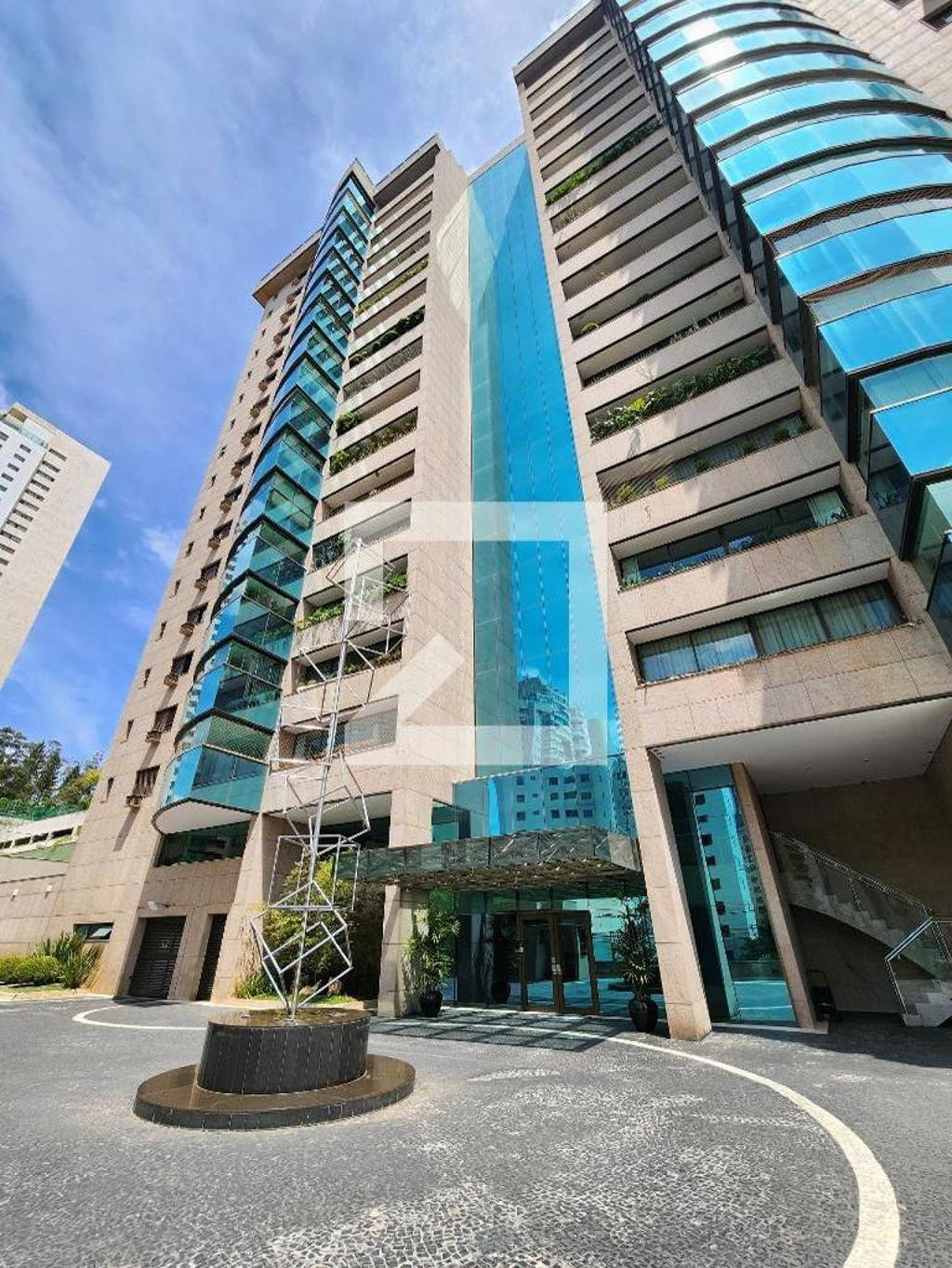 Fachada Edifício Courchevel