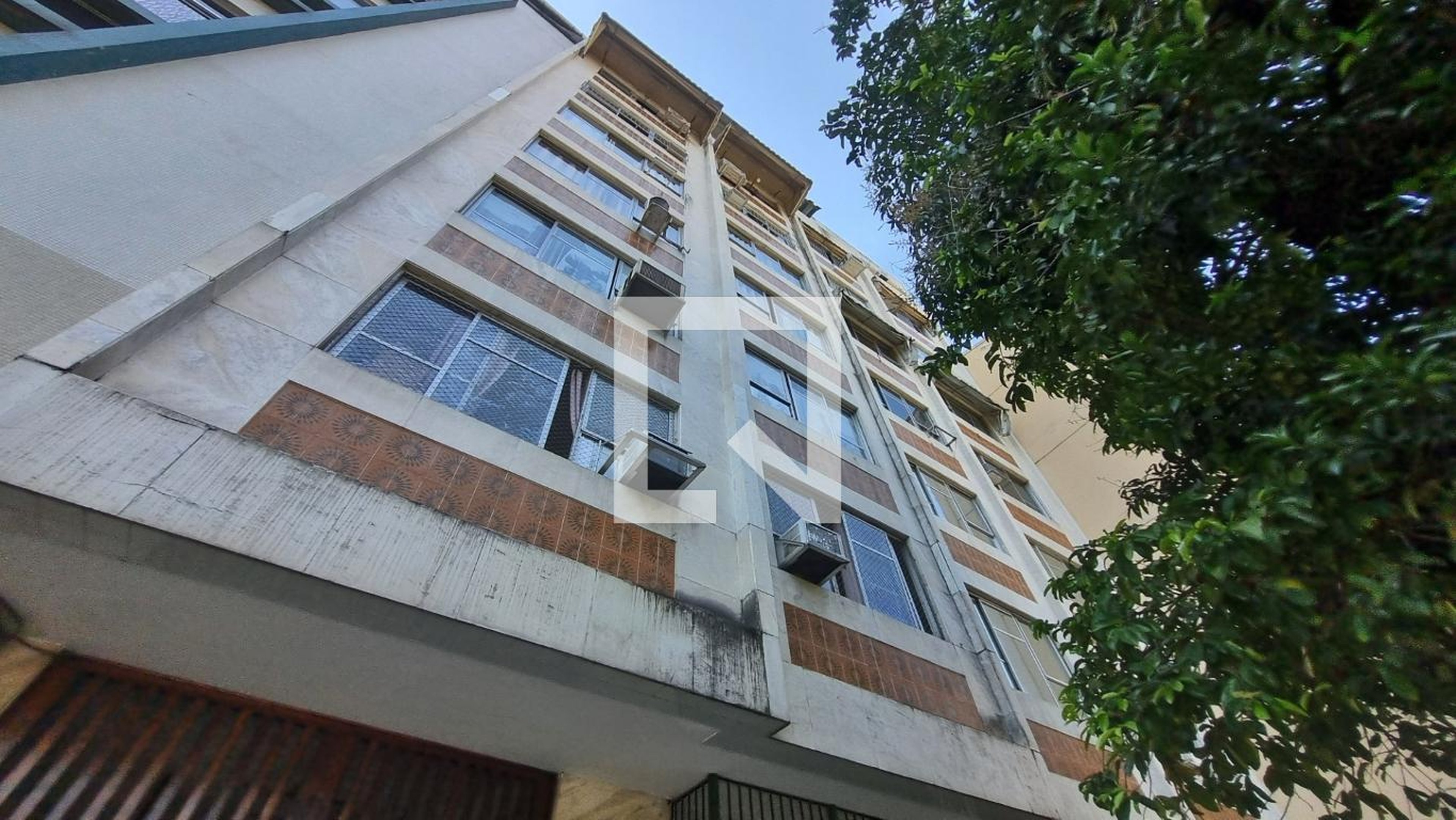 Fachada Condomínio em Rua do Matoso, 175