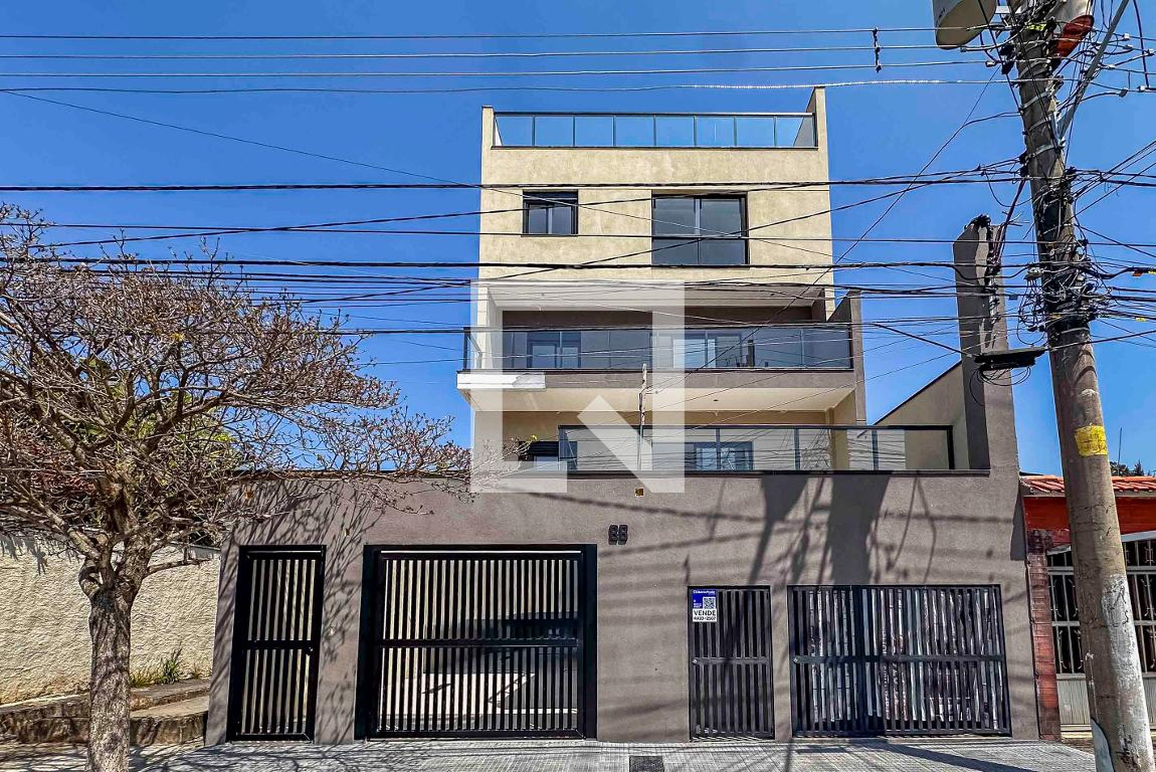 Fachada Condomínio em Rua Rocha Pombo, 88