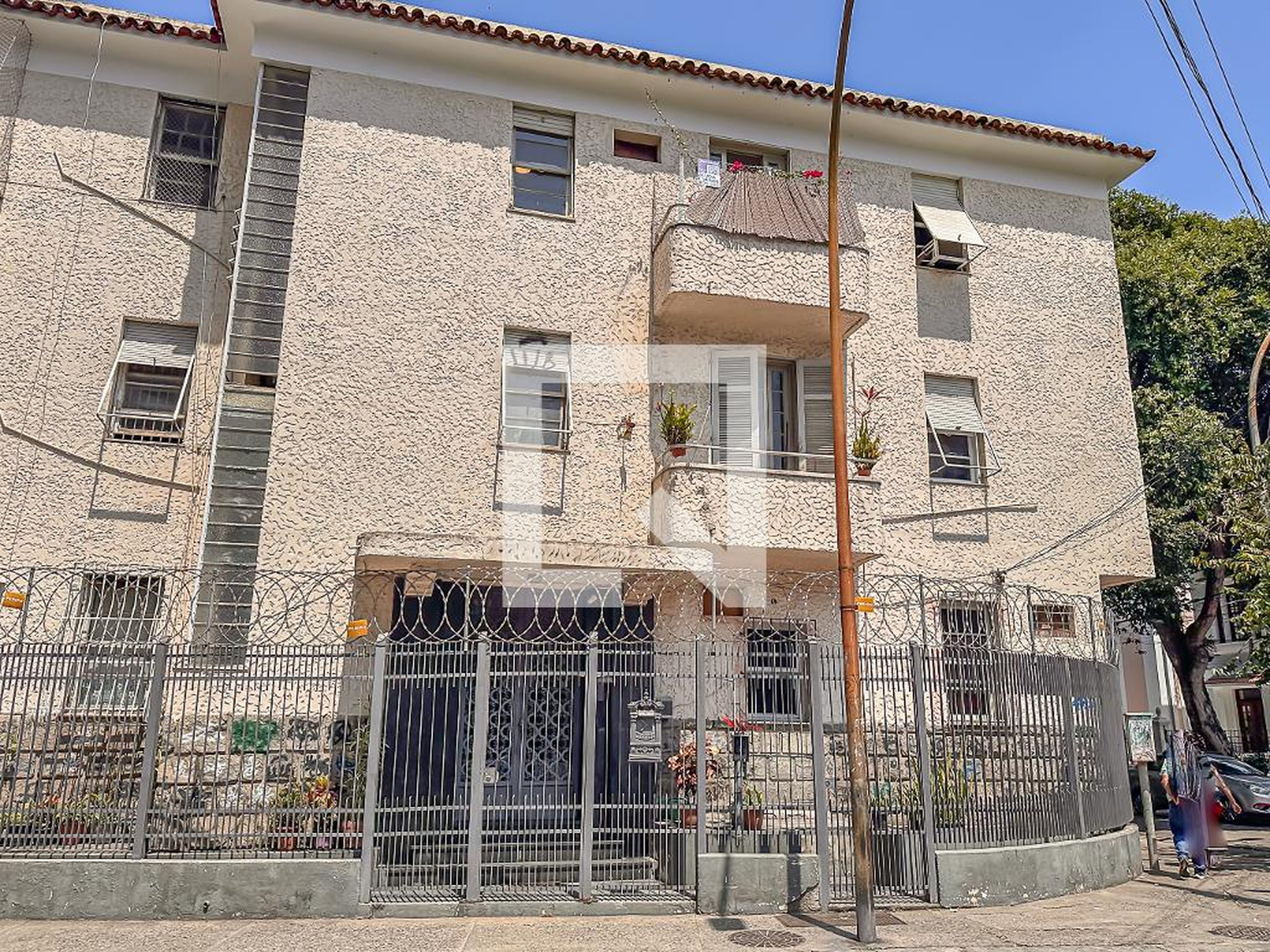 Fachada do Prédio Condomínio em Rua Conde de Baependi, 79