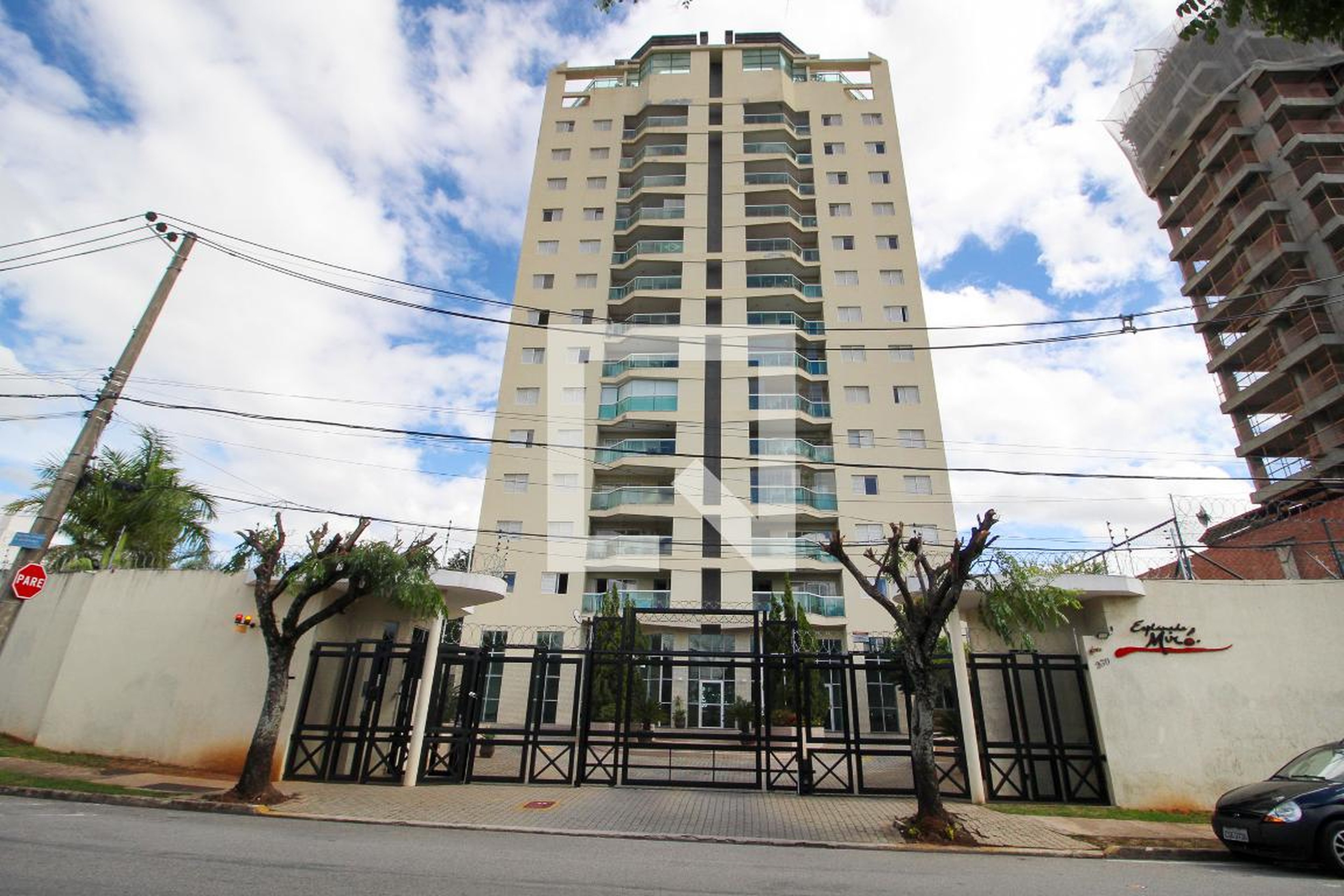 Fachada Condomínio Esplanada Miró