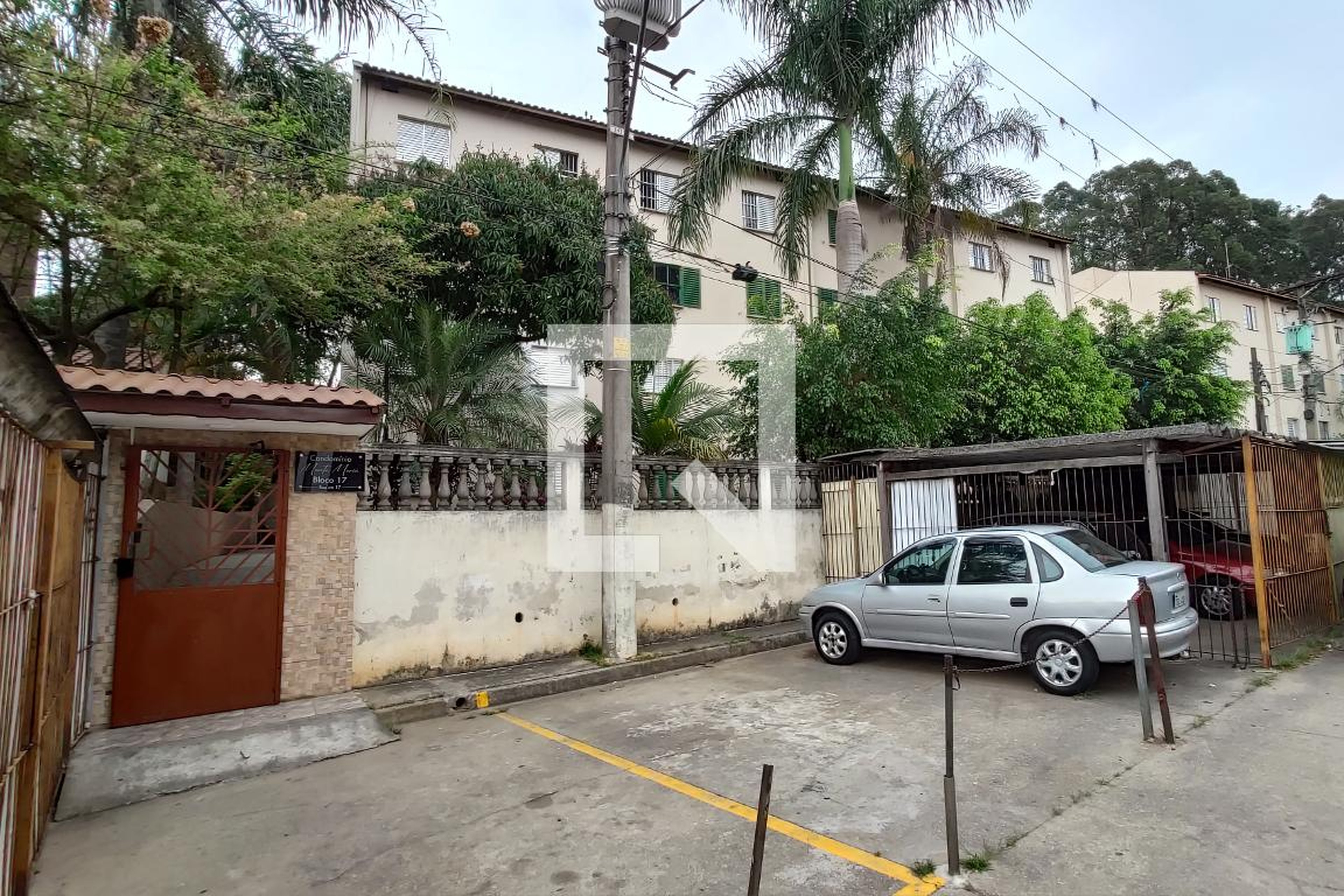 Fachada Condomínio em Estrada do Corredor, 1500