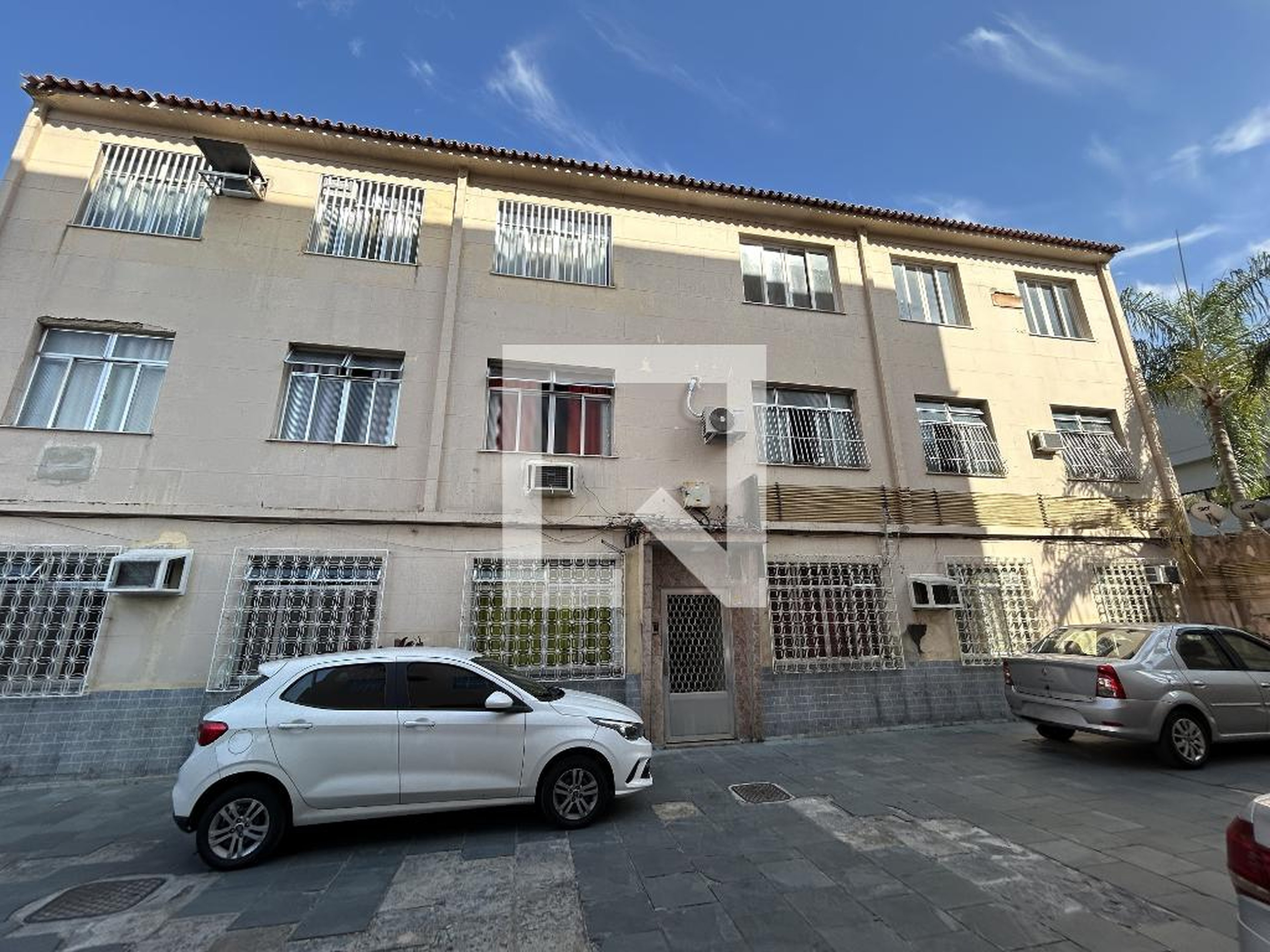 Fachada Condomínio Américo Brasiliense