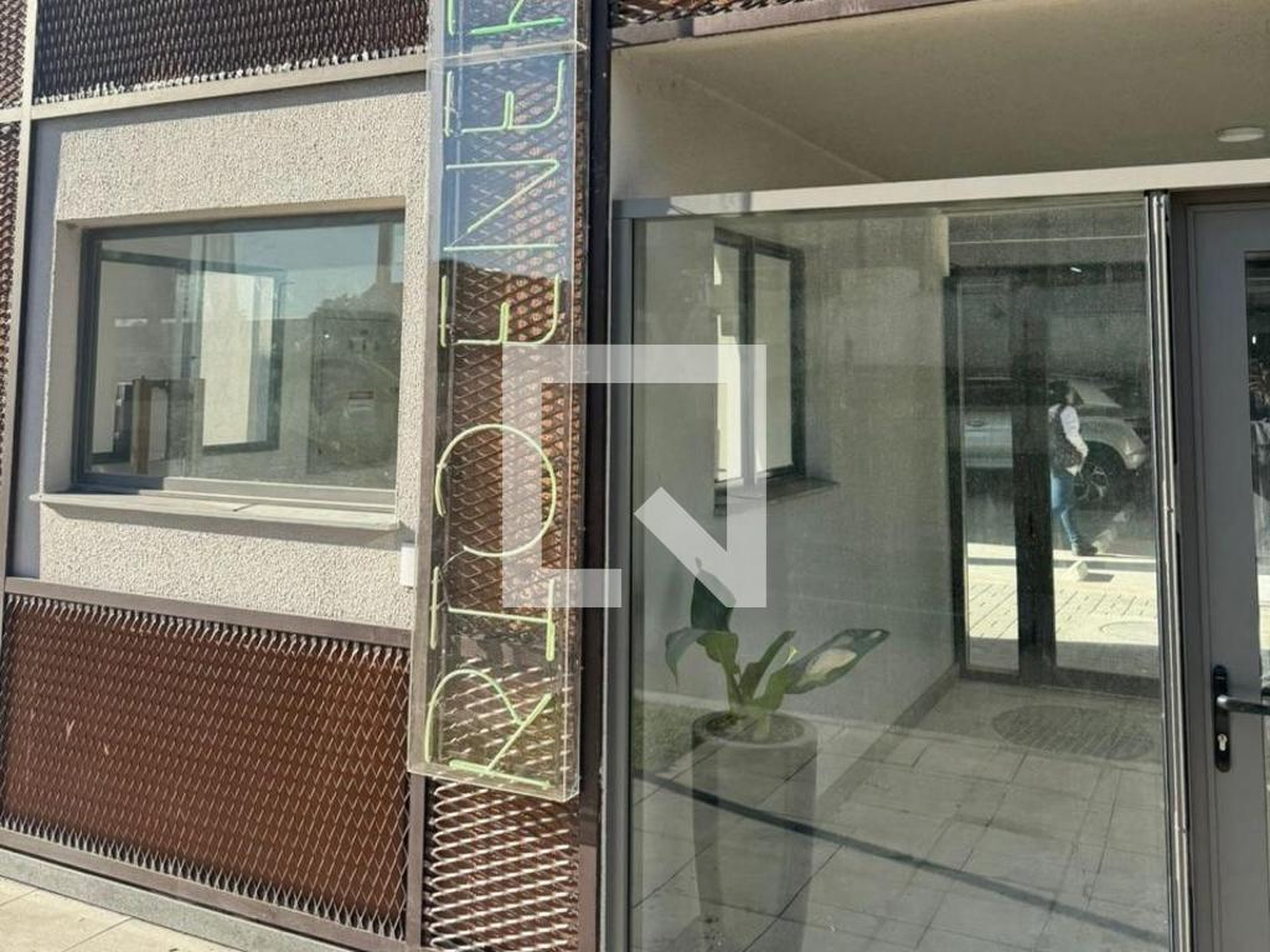 Fachada Condomínio em Rua Equador, 54