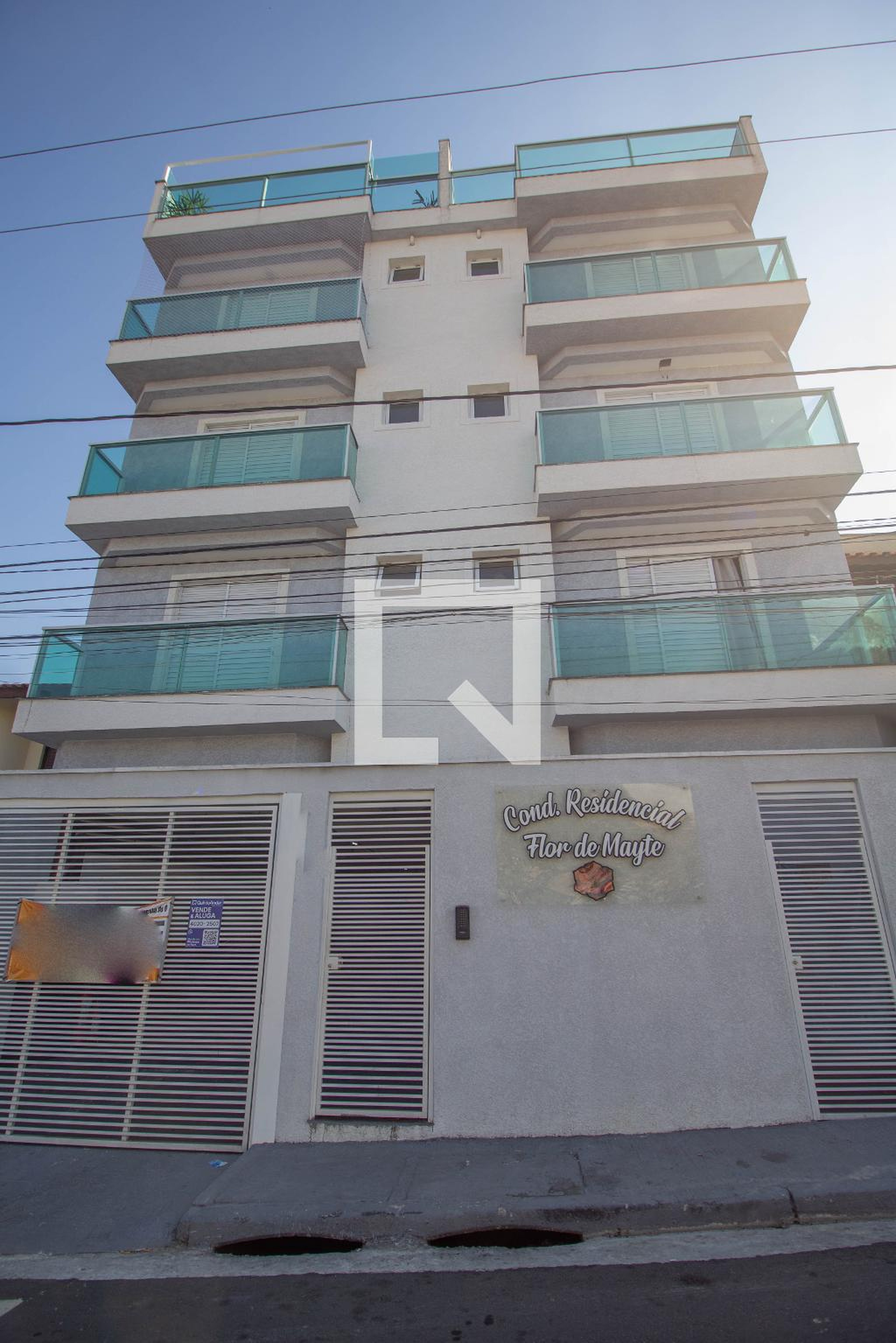 Fachada Condomínio em Rua João Melo da Câmara, 141