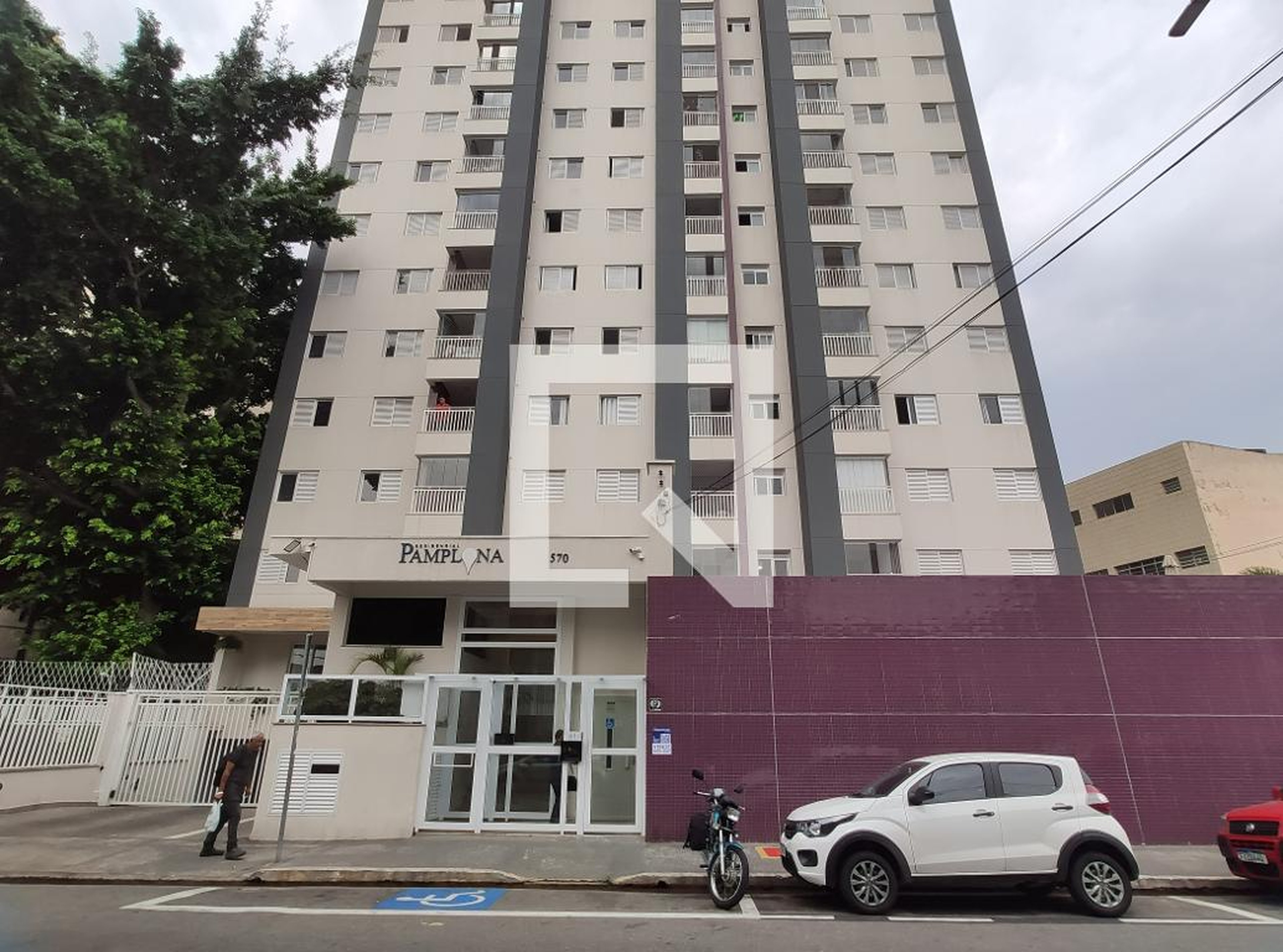 Fachada Residencial Pamplona