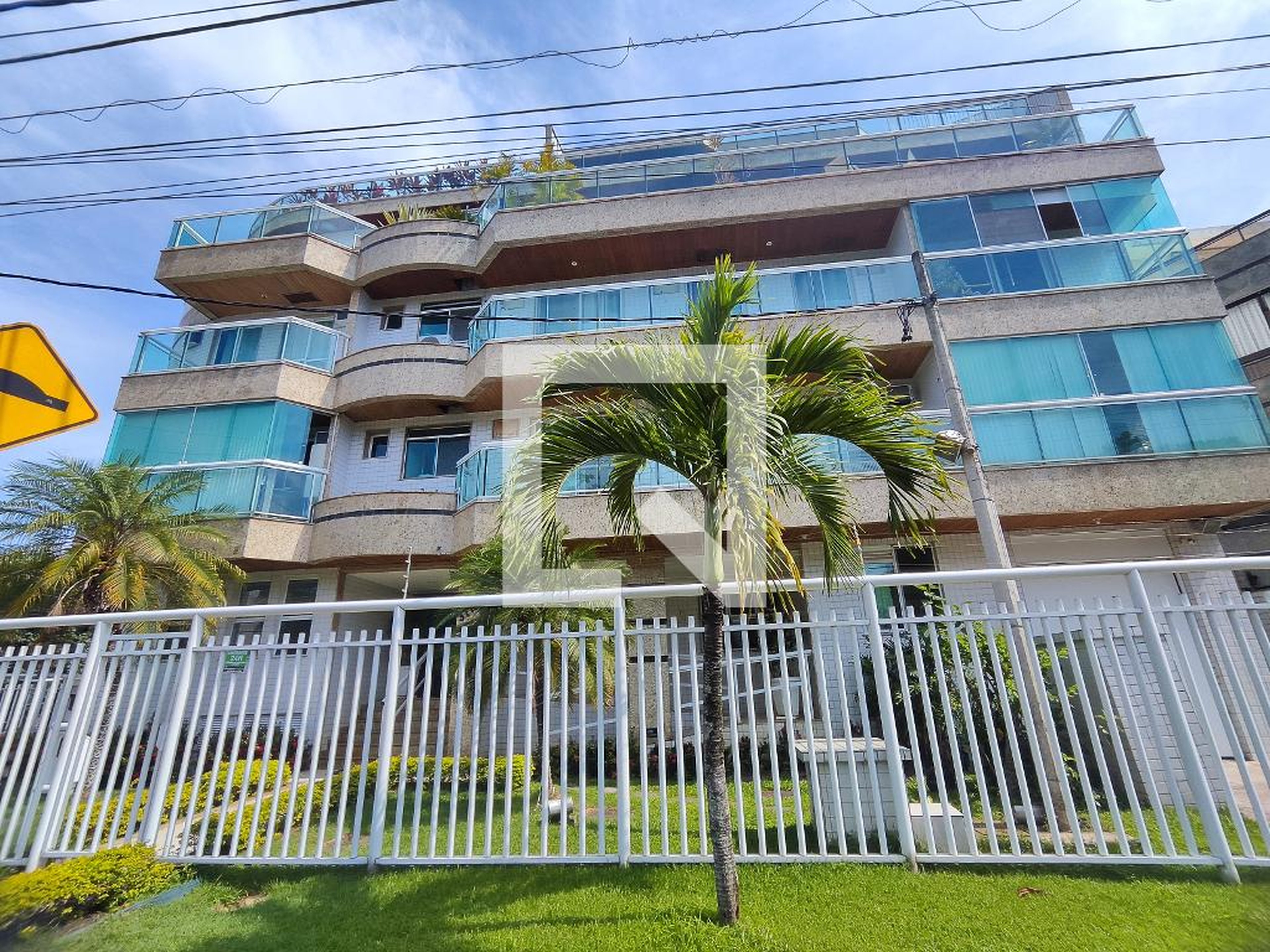 Fachada Condomínio em Avenida Genaro de Carvalho, 3715