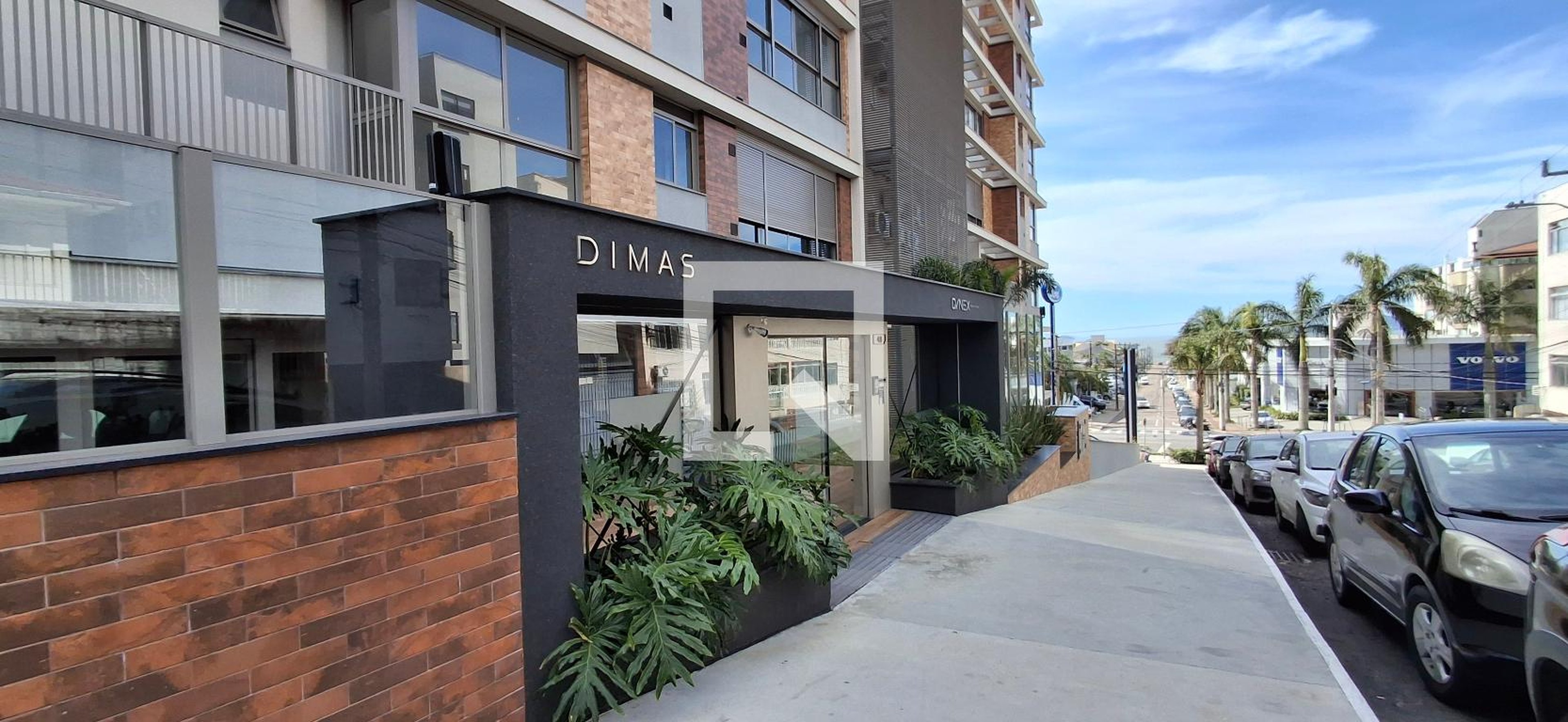 Fachada Condomínio em Rua Professora Otília Cruz, 48