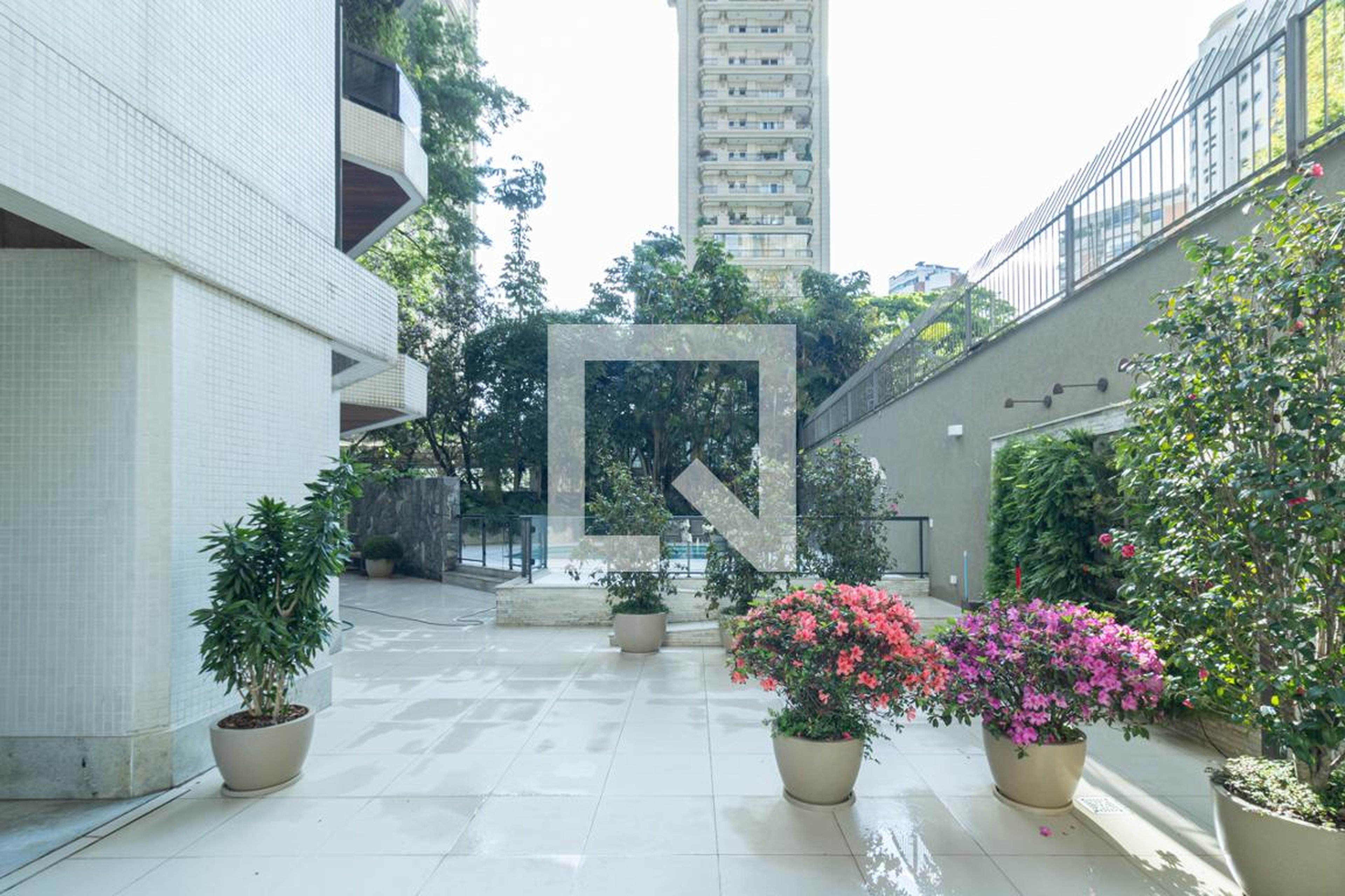 Área externa - Maison Saint Laurent