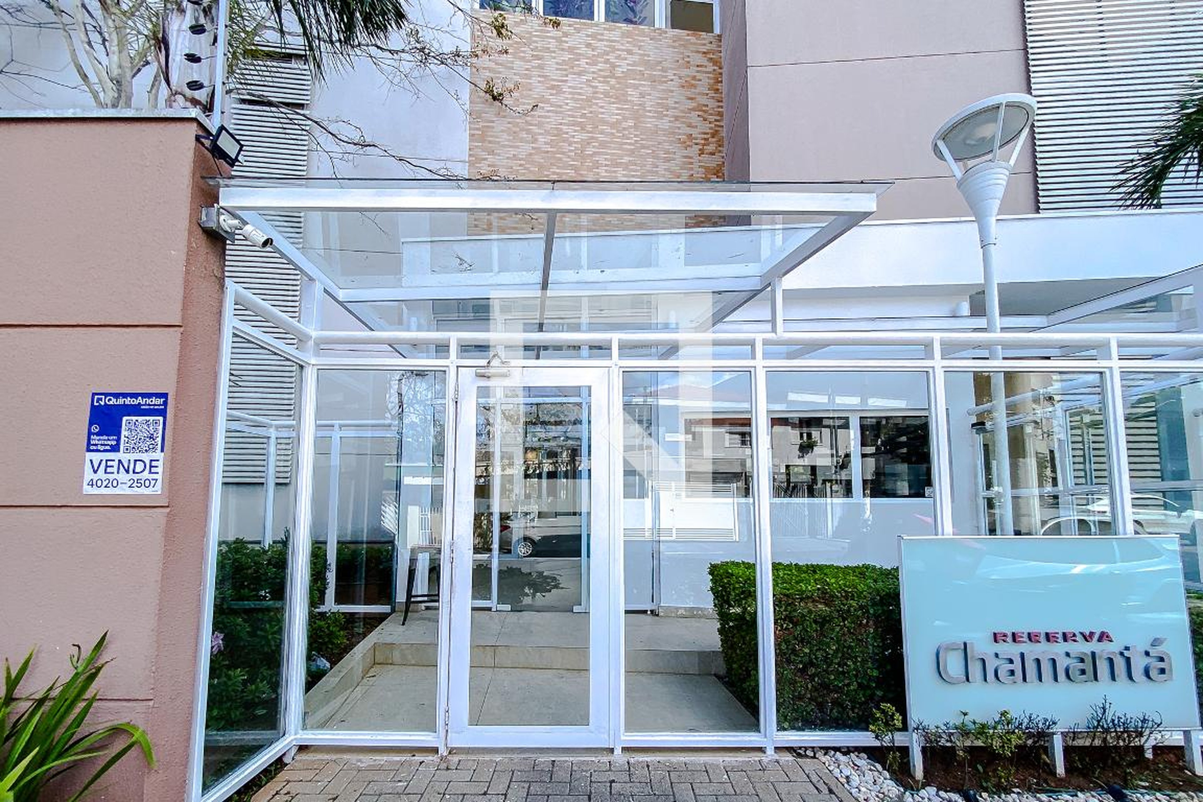 Fachada Condomínio Reserva Chamantá