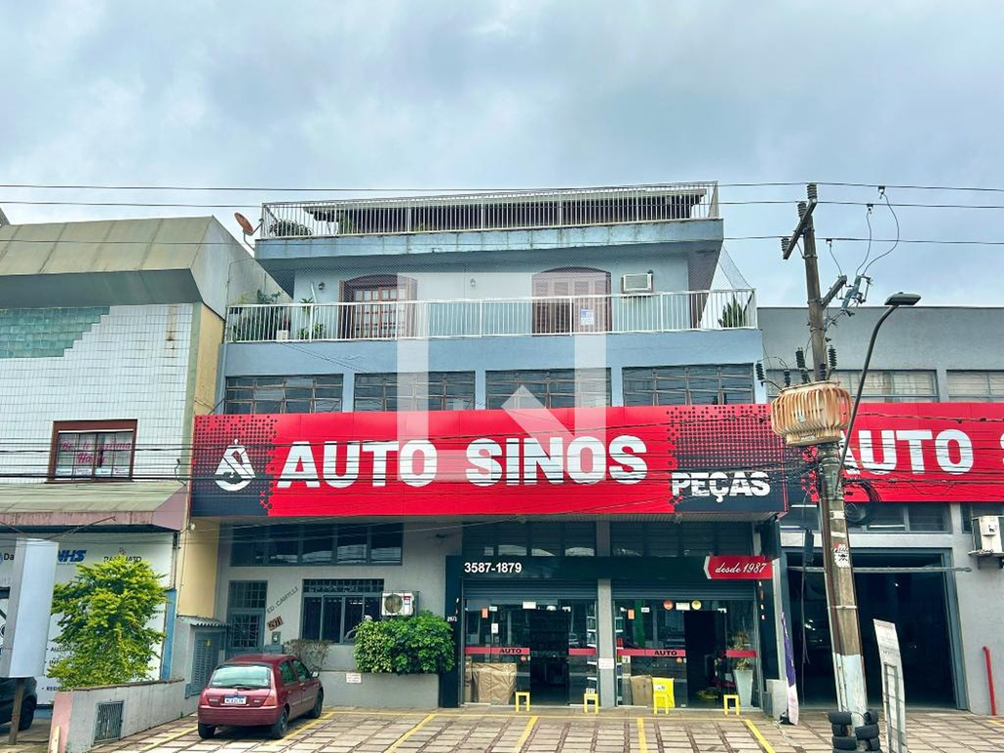 Fachada Condomínio em Rua Primeiro de Março, 2971