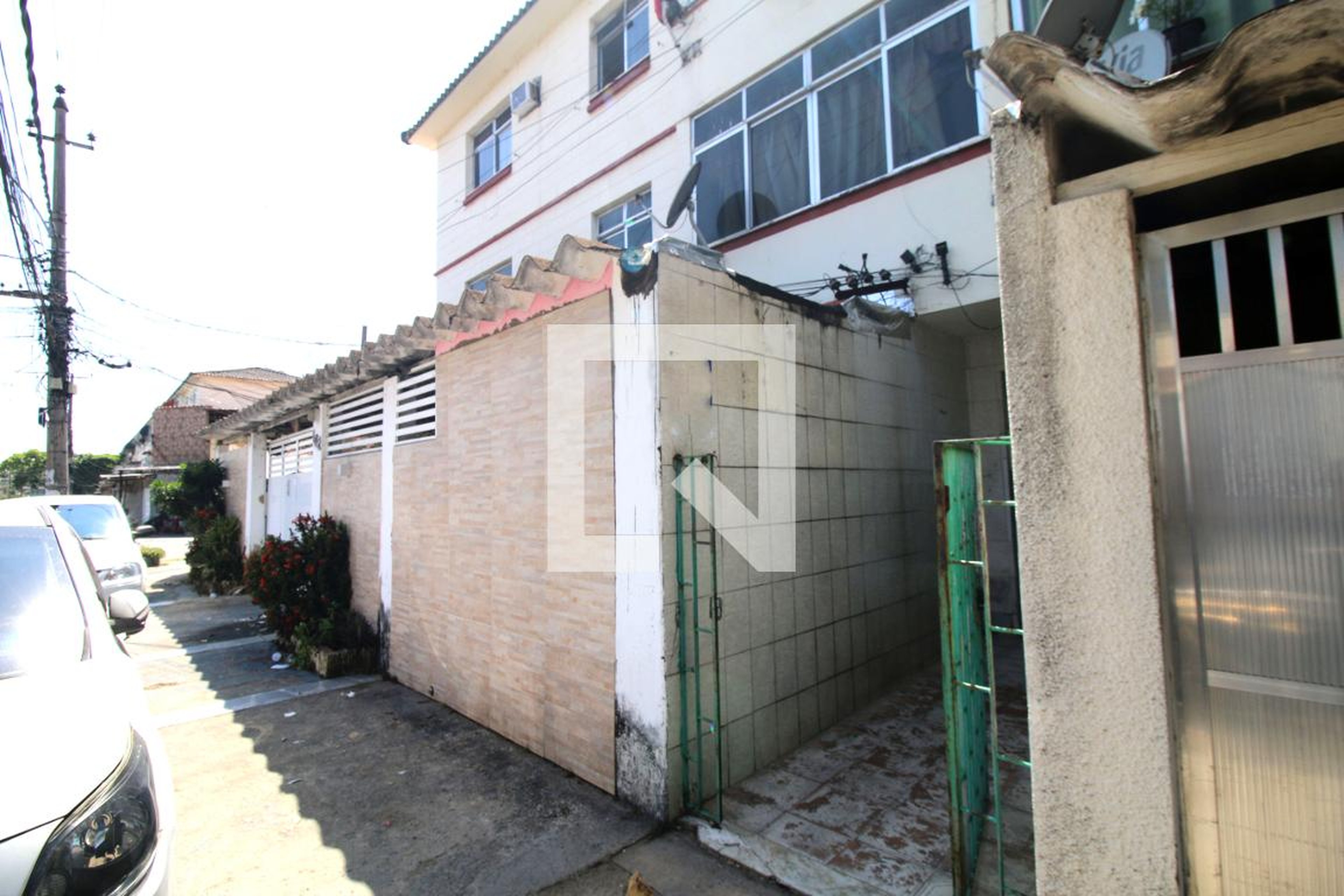 Fachada do Prédio Condomínio em Rua Canudos, 402