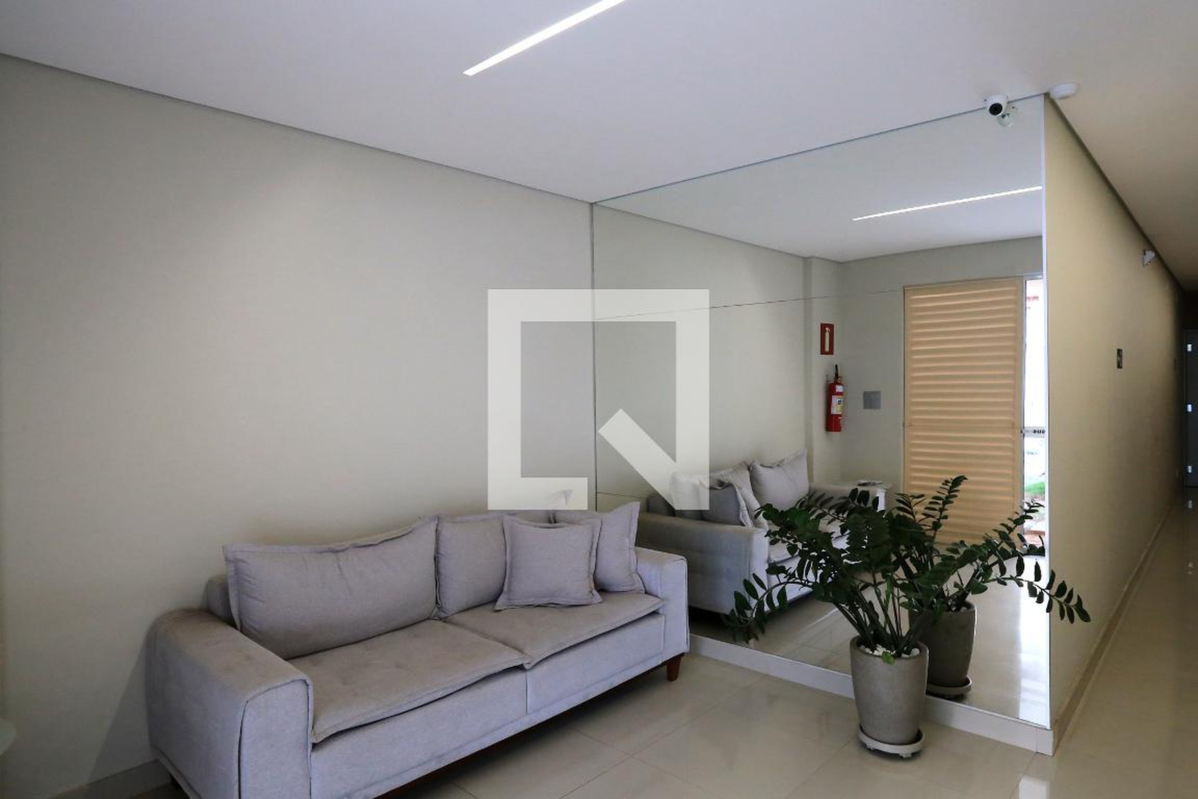 Hall - null