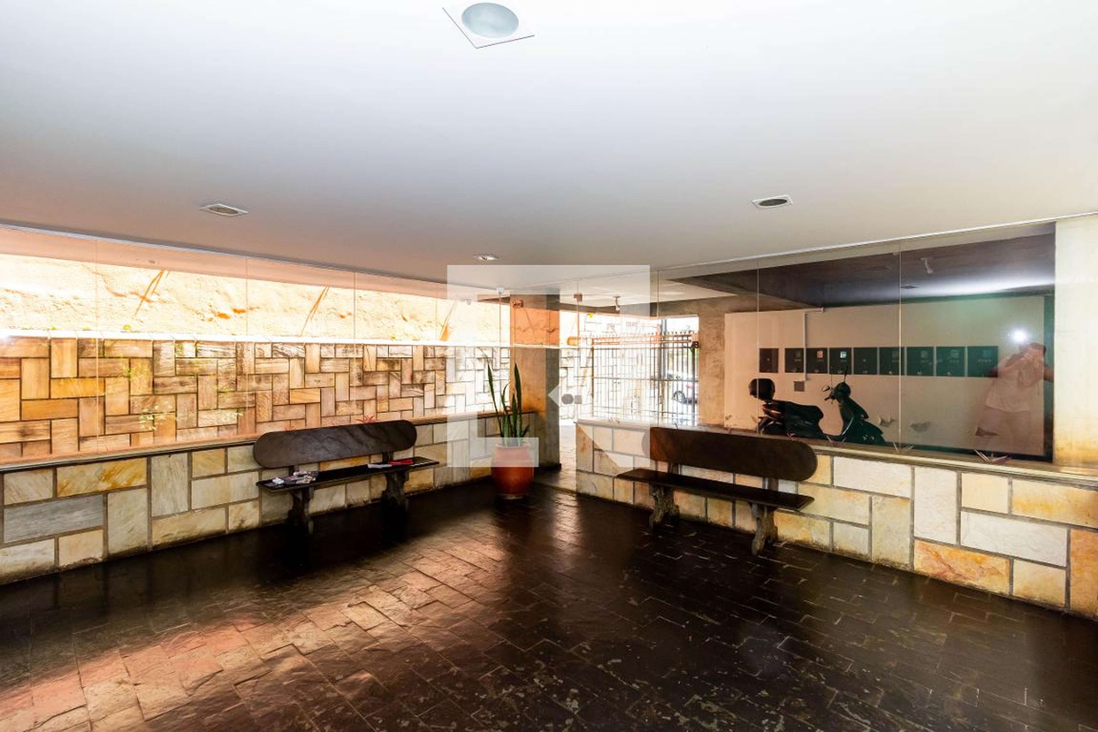 Entrada - Edifício Roberto Barros Brant