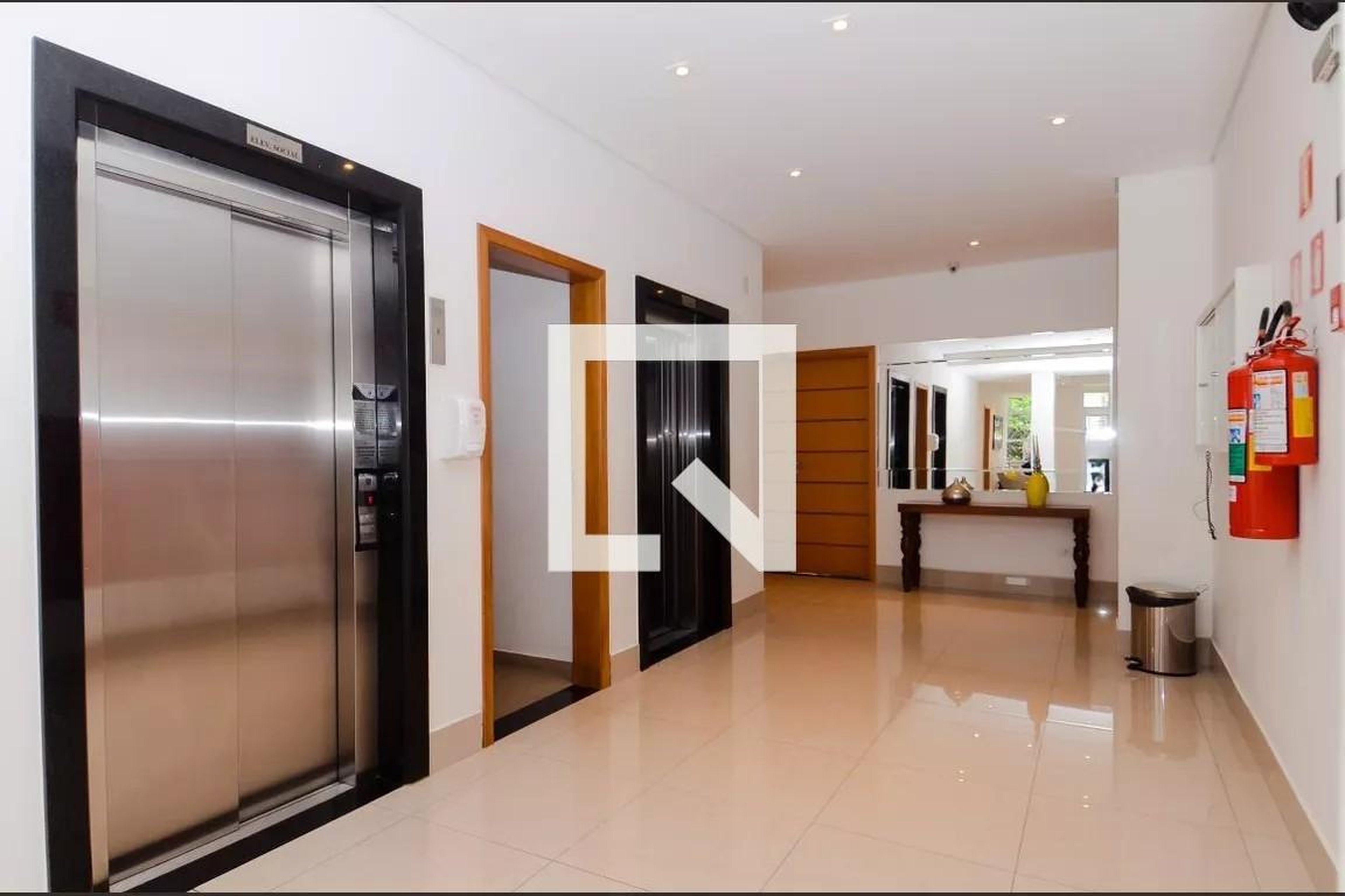 Hall de entrada - Alpes da Serra