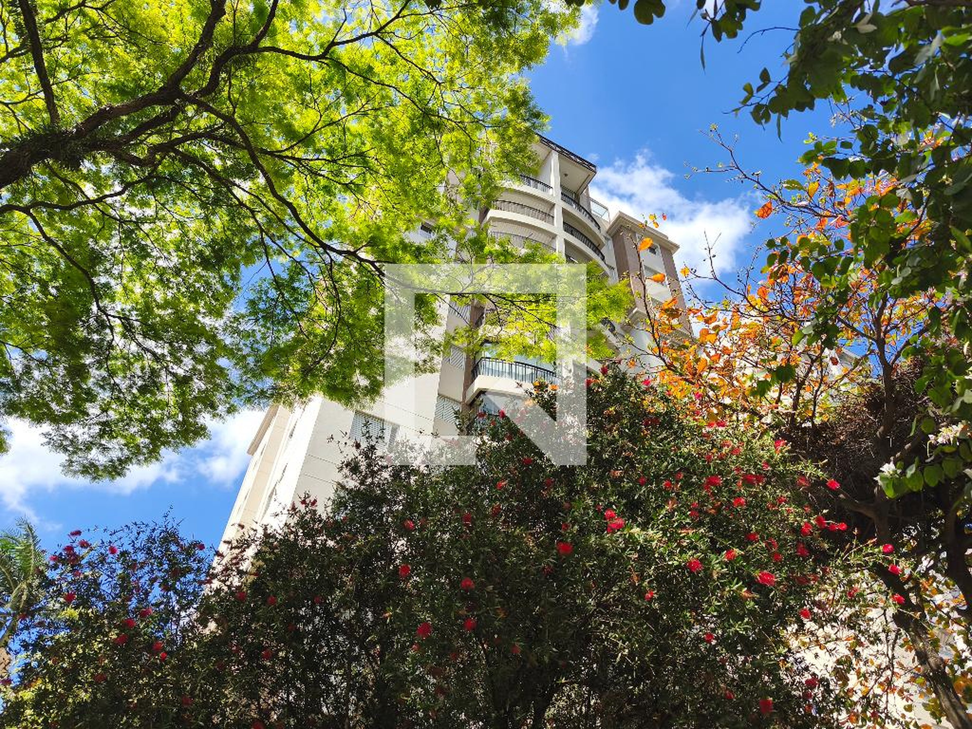 Fachada Residencial Trio