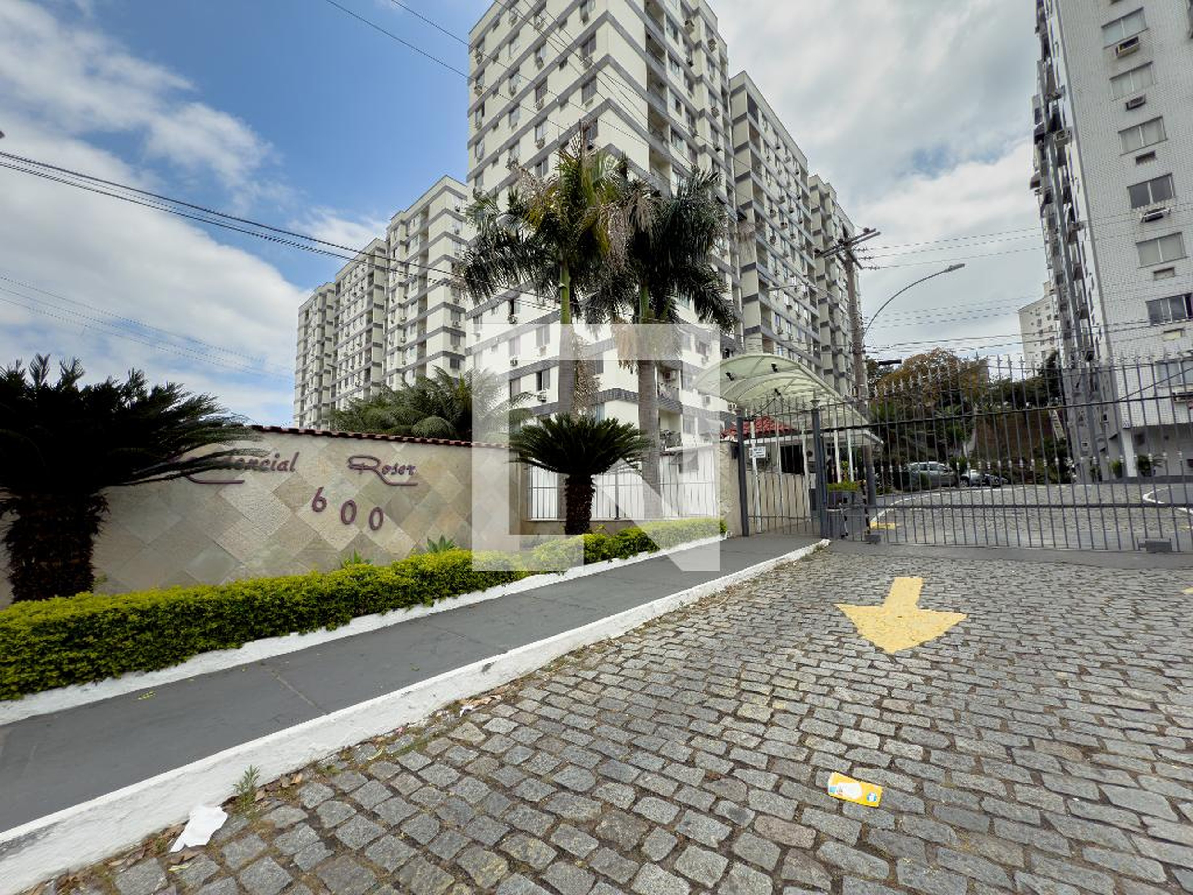 Fachada Residencial Padre Roser
