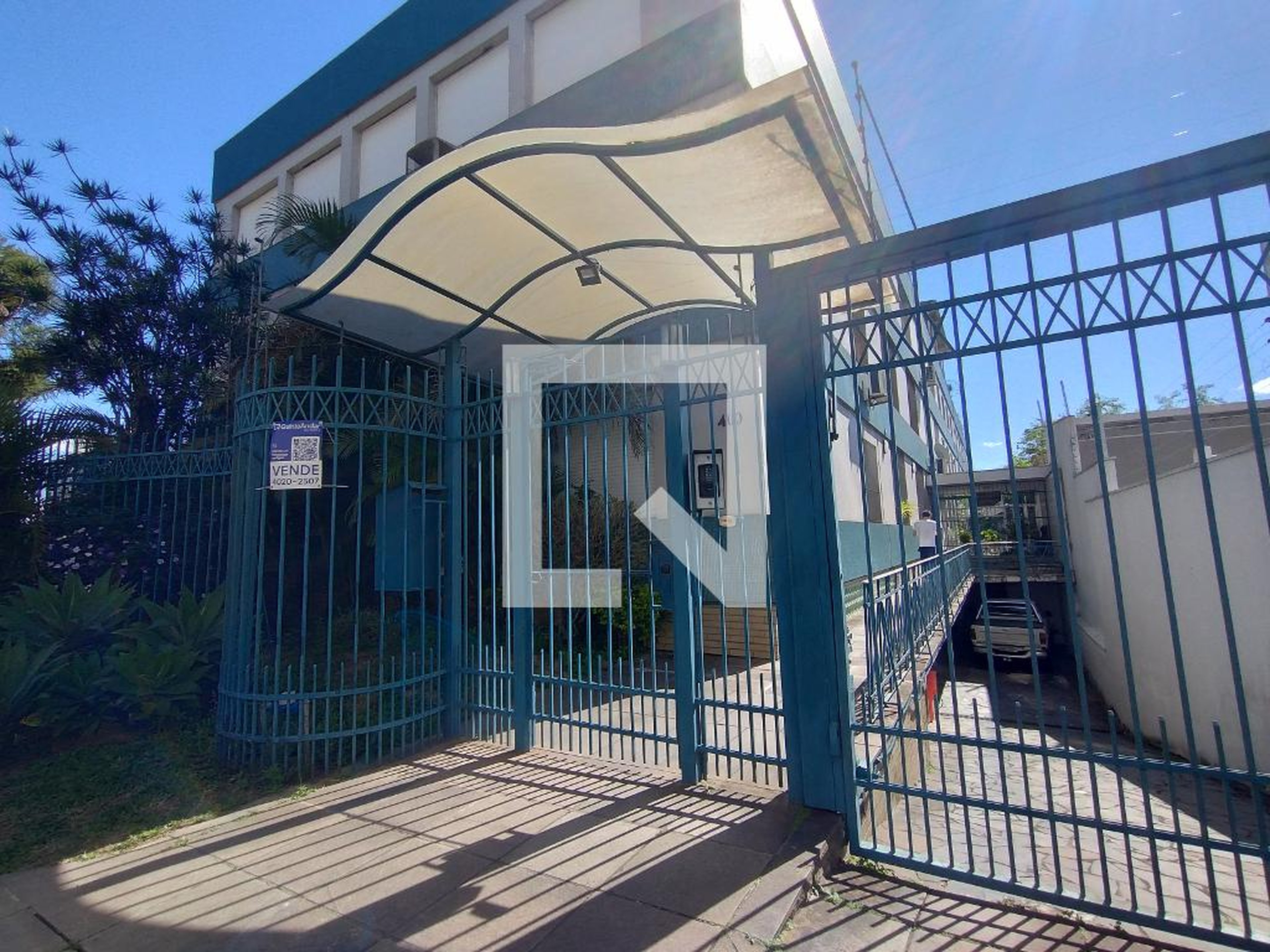 Fachada Condomínio em Rua Dona Leonor, 400