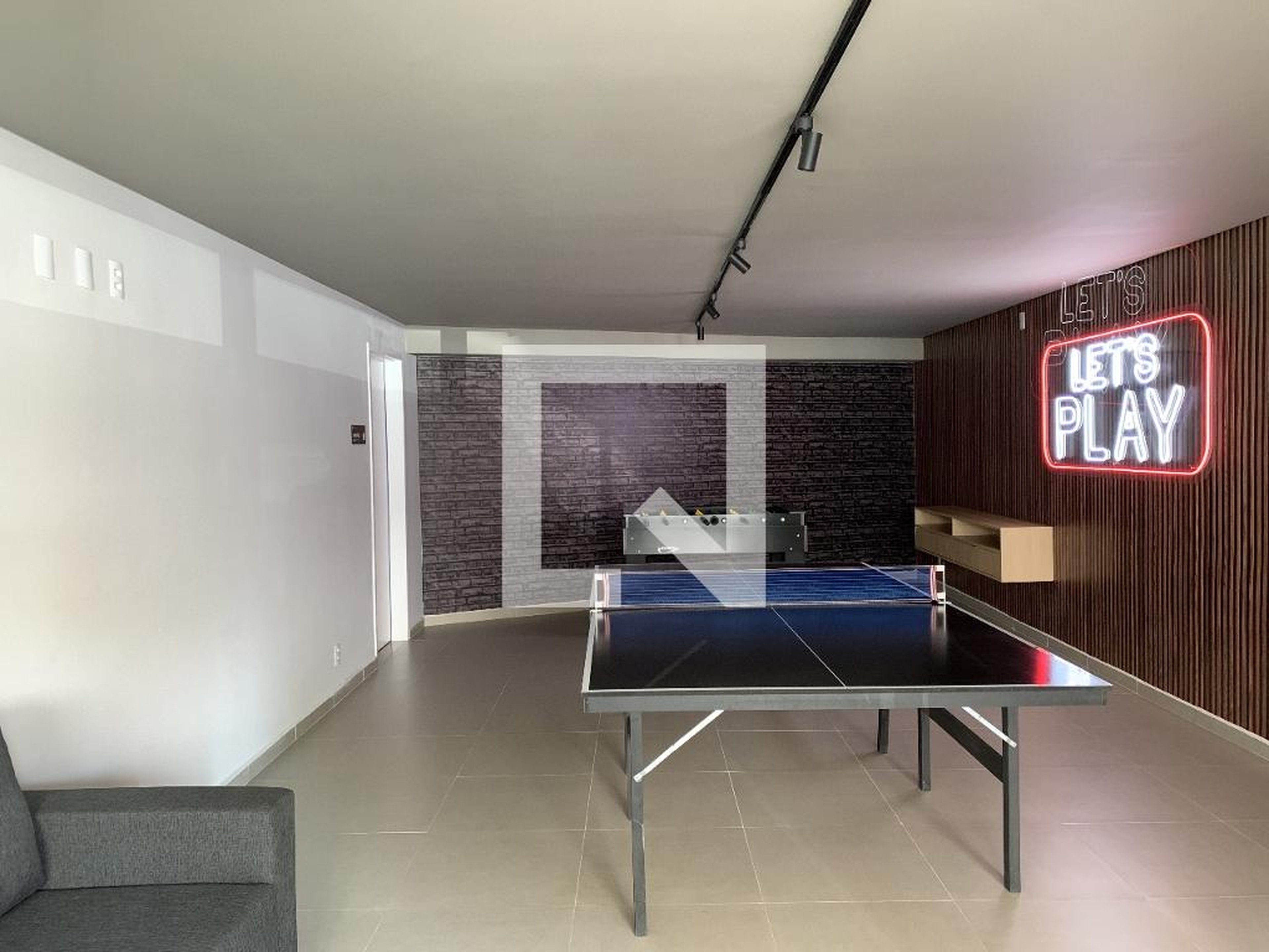 Sala de Jogos - JR Campolim II