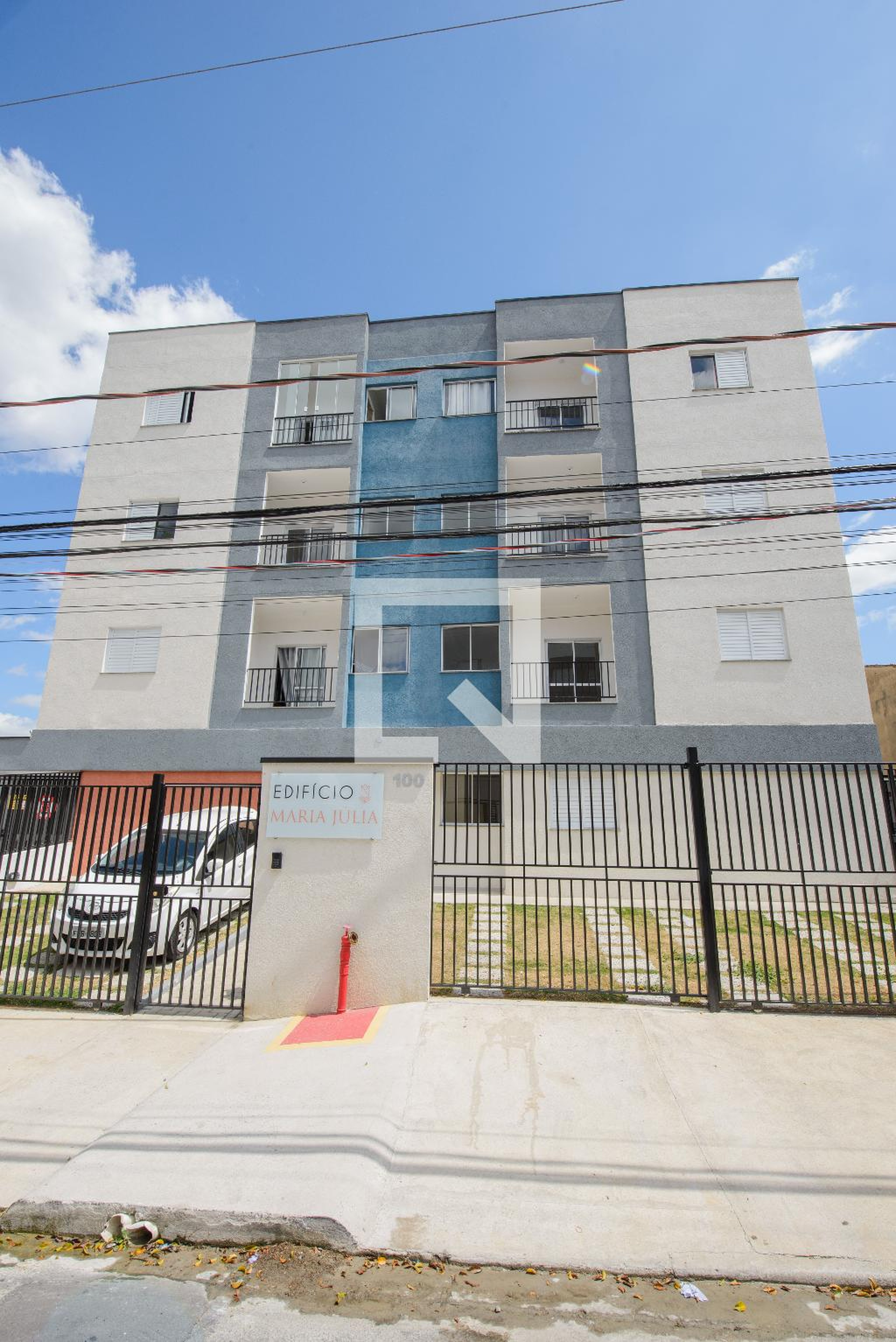 Fachada do Prédio Condomínio em Rua Padre Alexandre Monteiro César Mine, 100