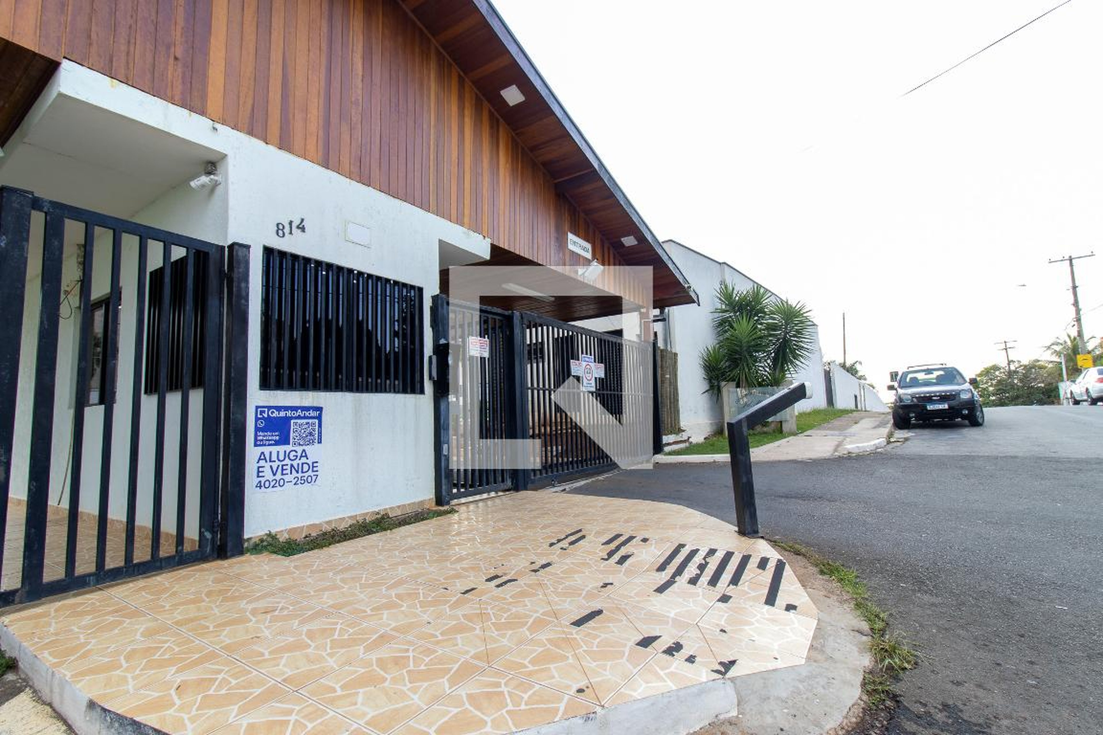 Fachada Condomínio em Rua Doutor Mauro Brandemburgo, 814