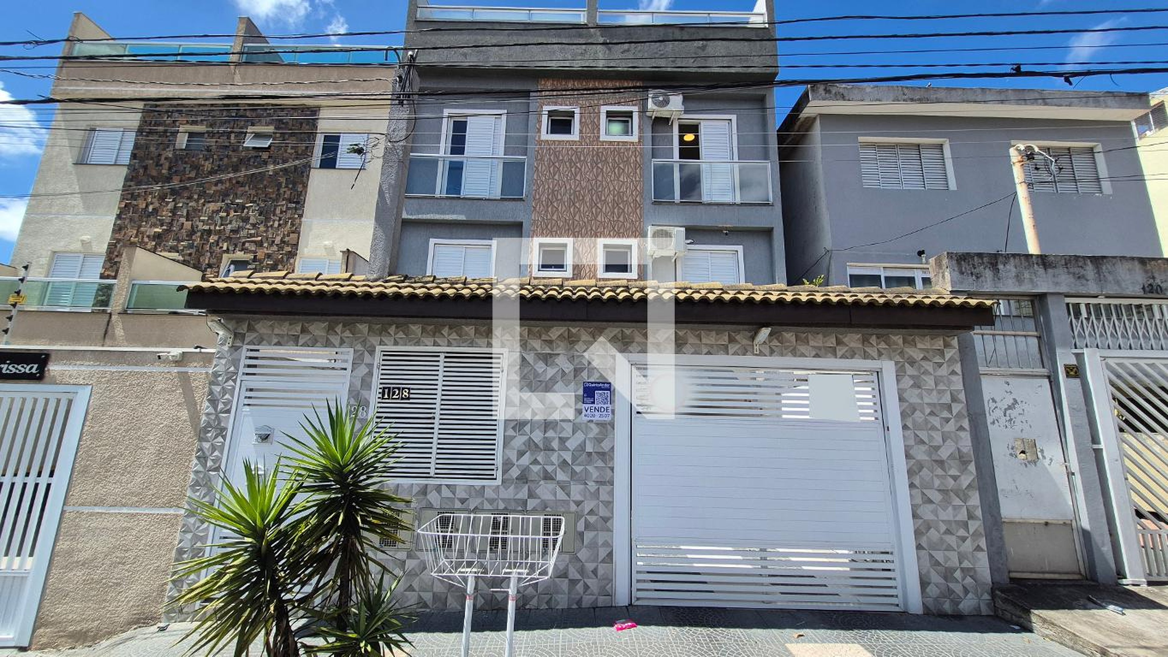 Fachada Condomínio em Rua Antuerpia, 128