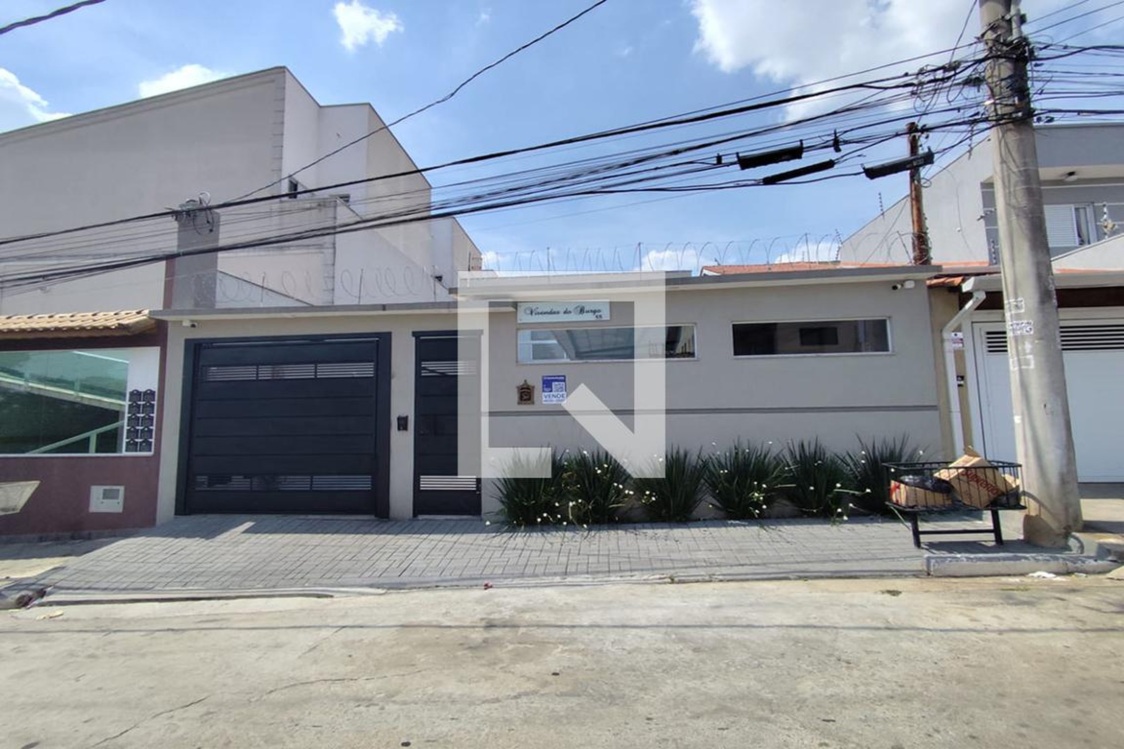 Fachada Condomínio em Rua Antônio Rodrigues de Sousa, 55