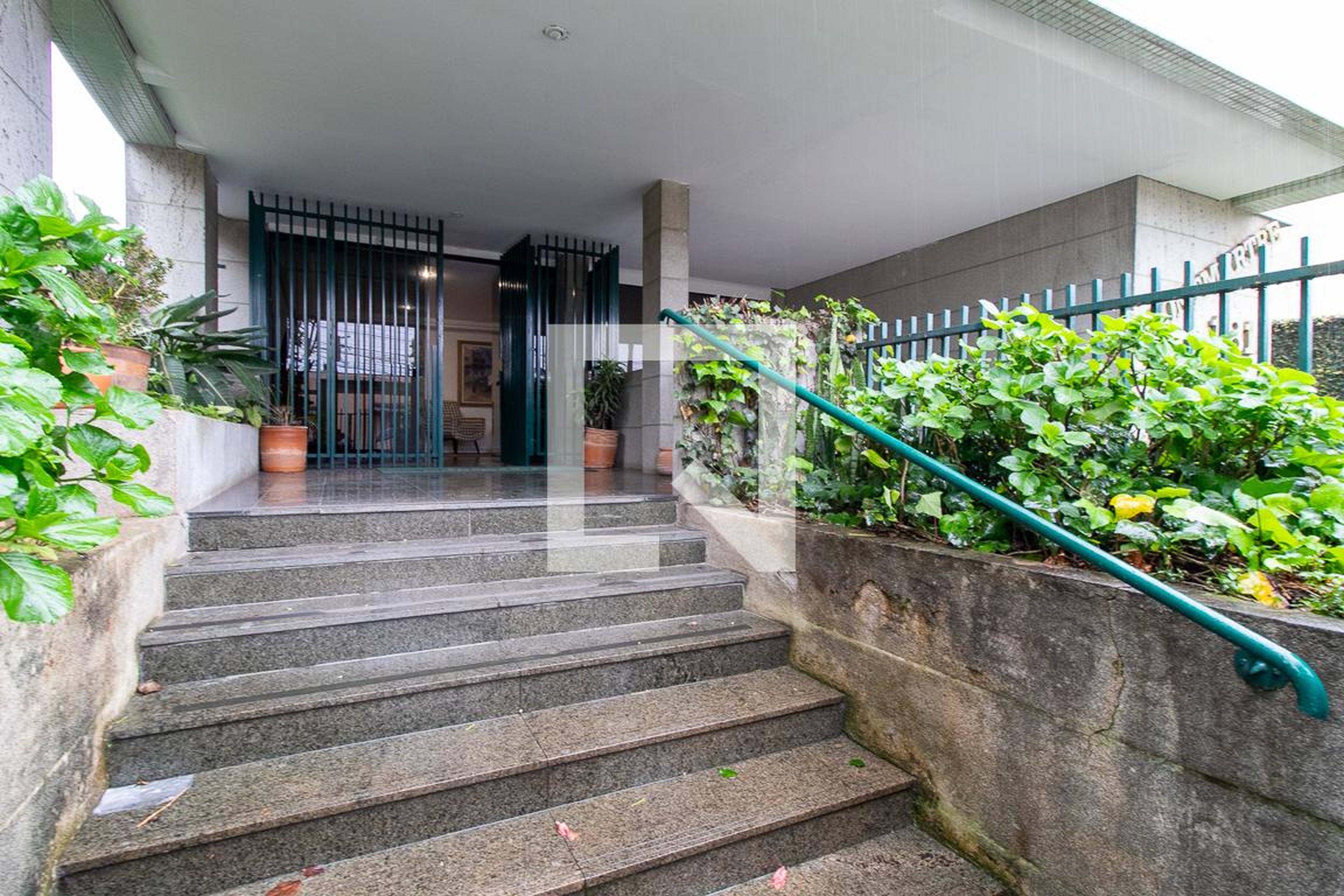 Entrada - Edifício Montmartre