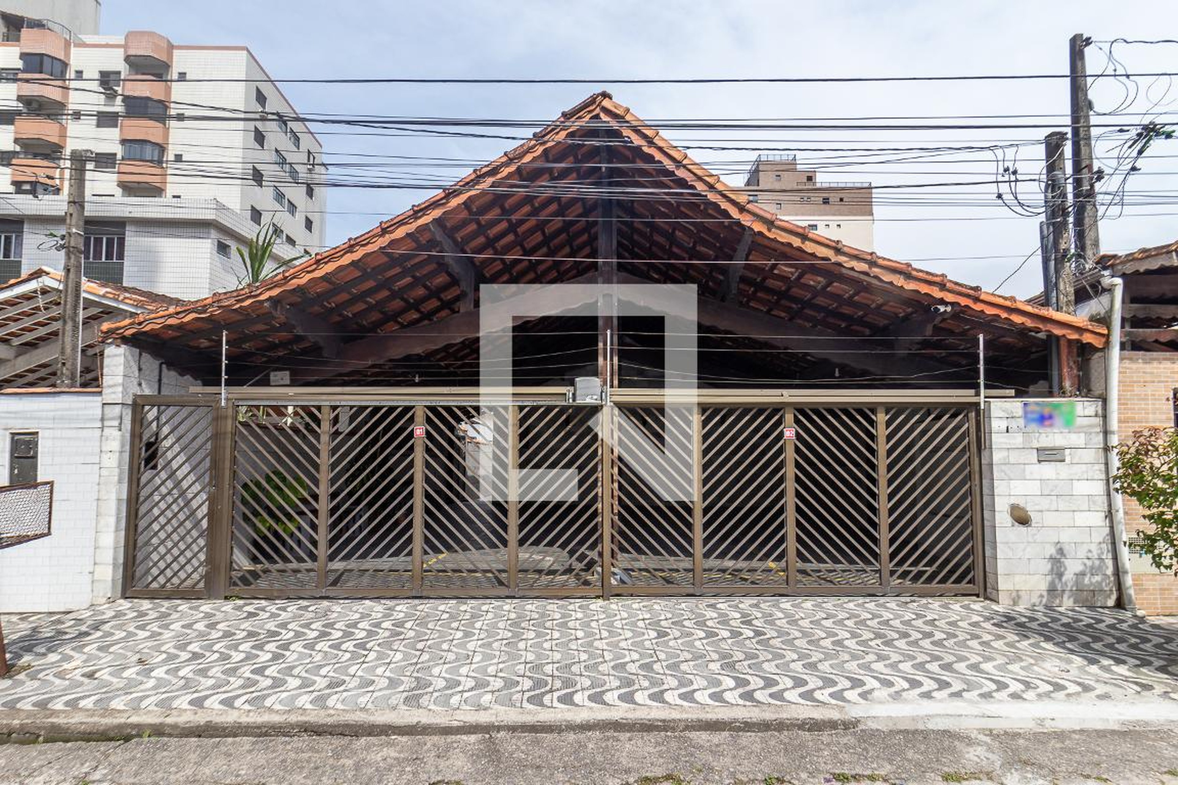 Fachada Condomínio em Rua Bartolomeu Dias, 319