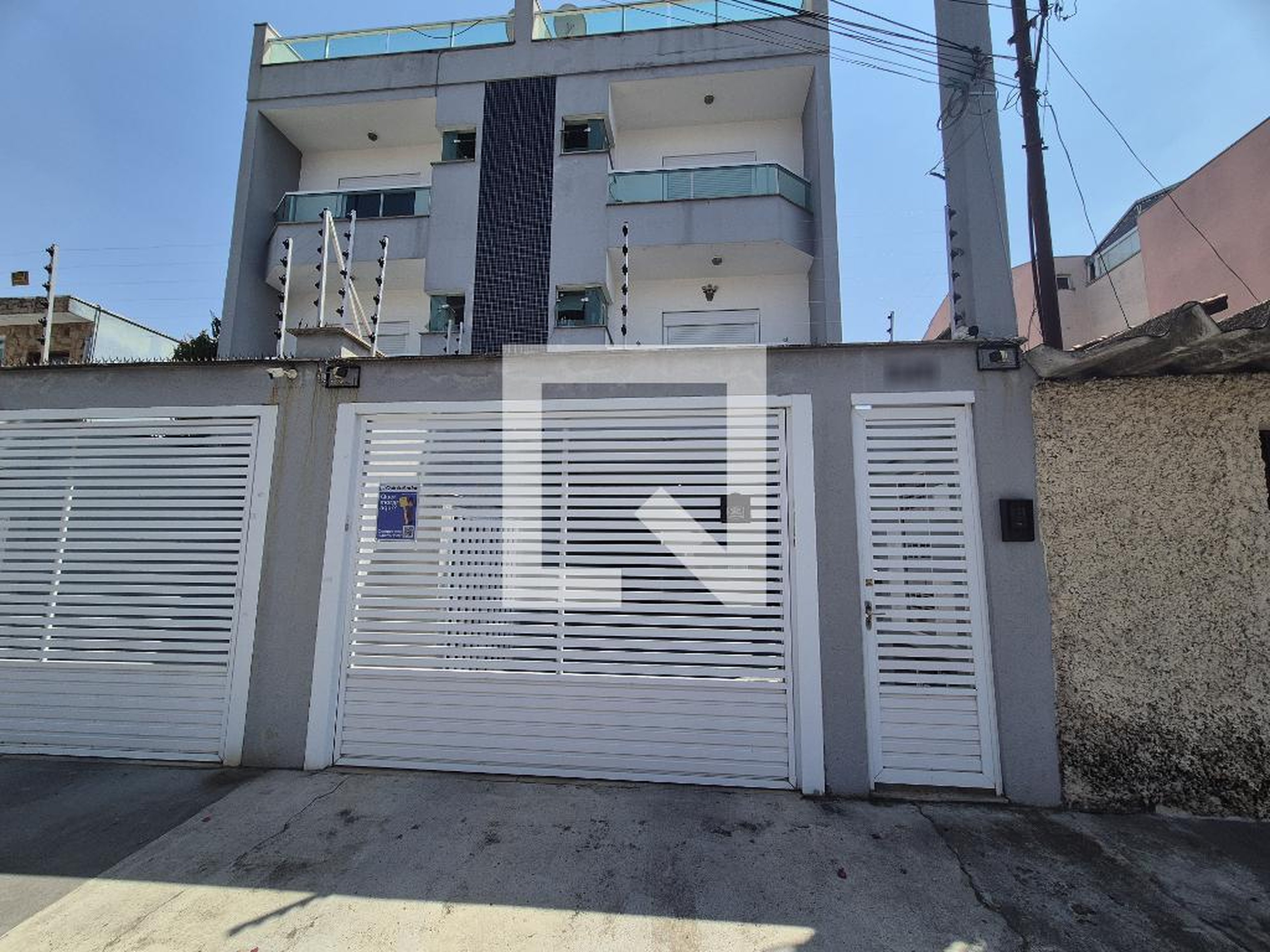 Fachada Condomínio em Rua Vinte e Quatro de Maio, 645