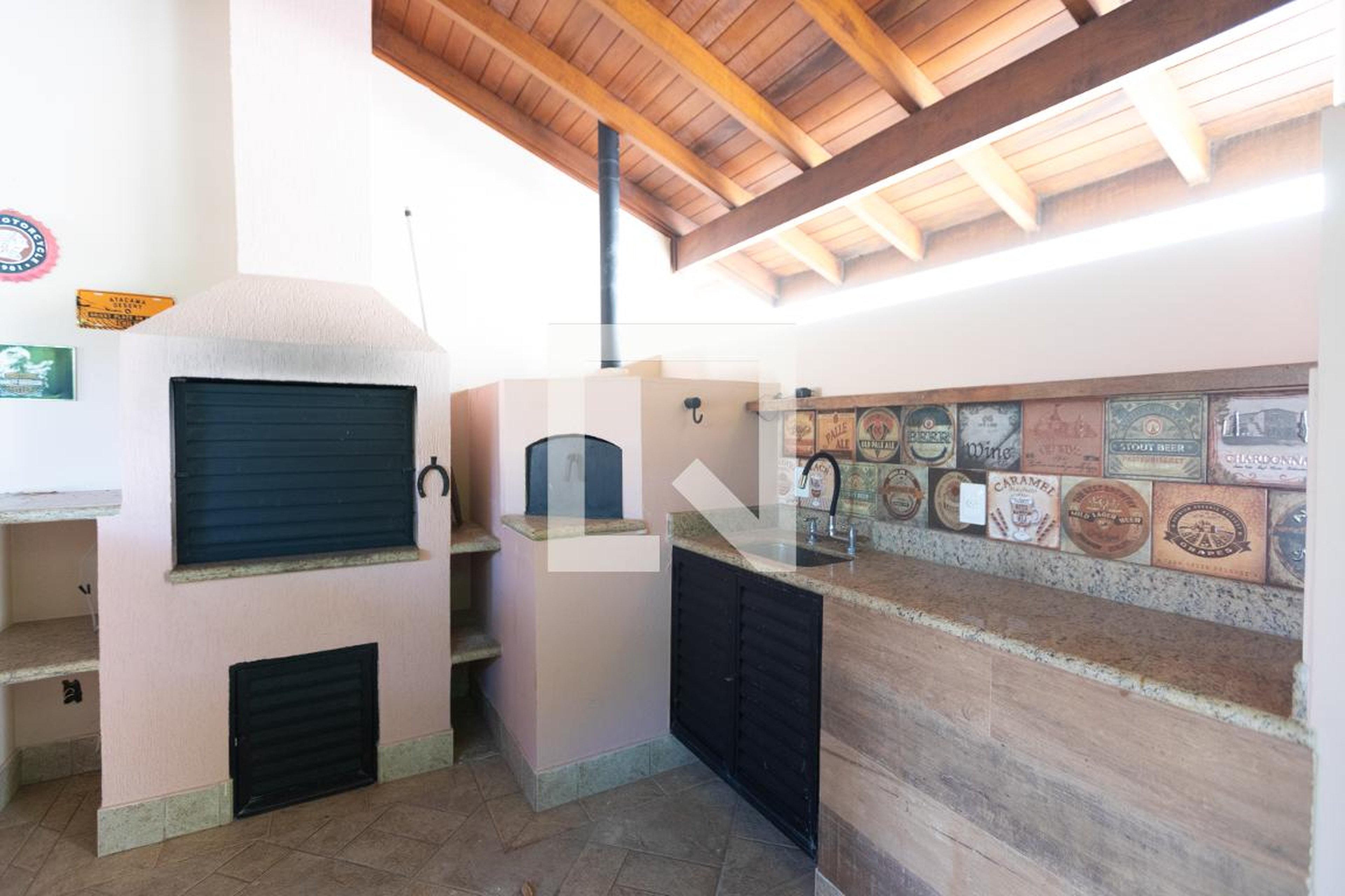 Churrasqueira Condomínio em Rua Bortolo Martins, 155