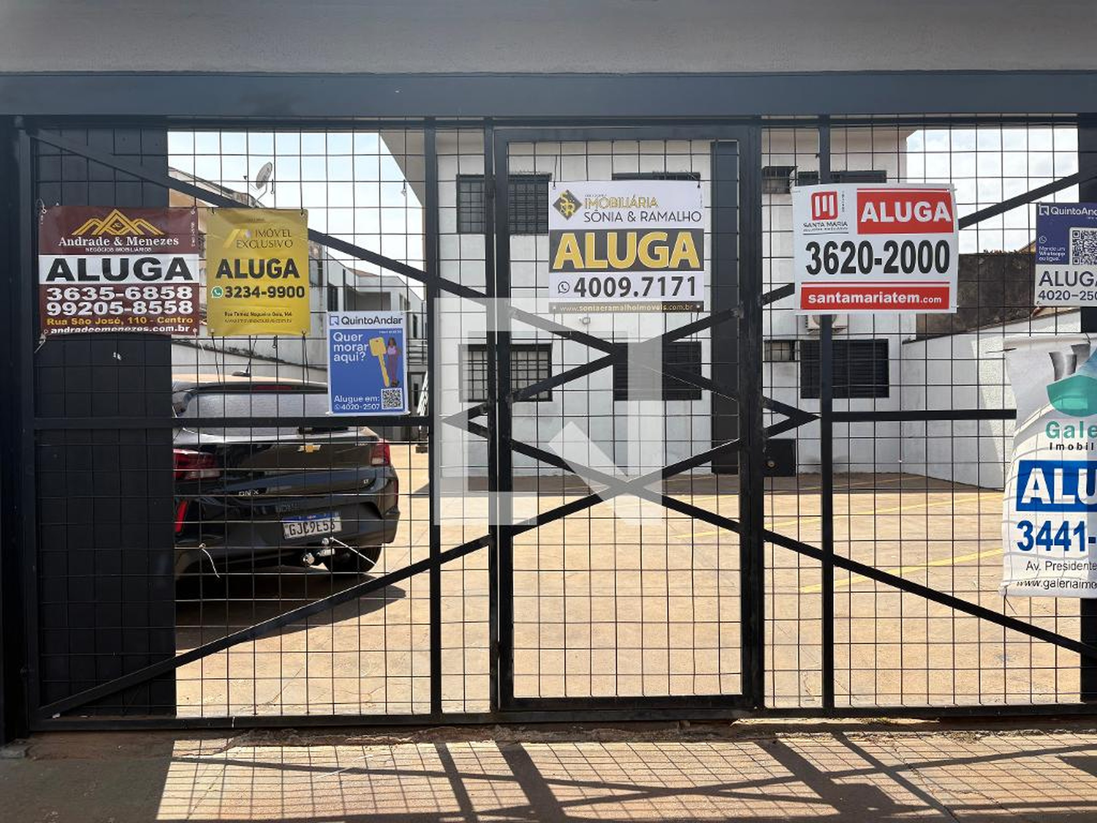 Fachada Condomínio em Rua Guia Lopes, 392