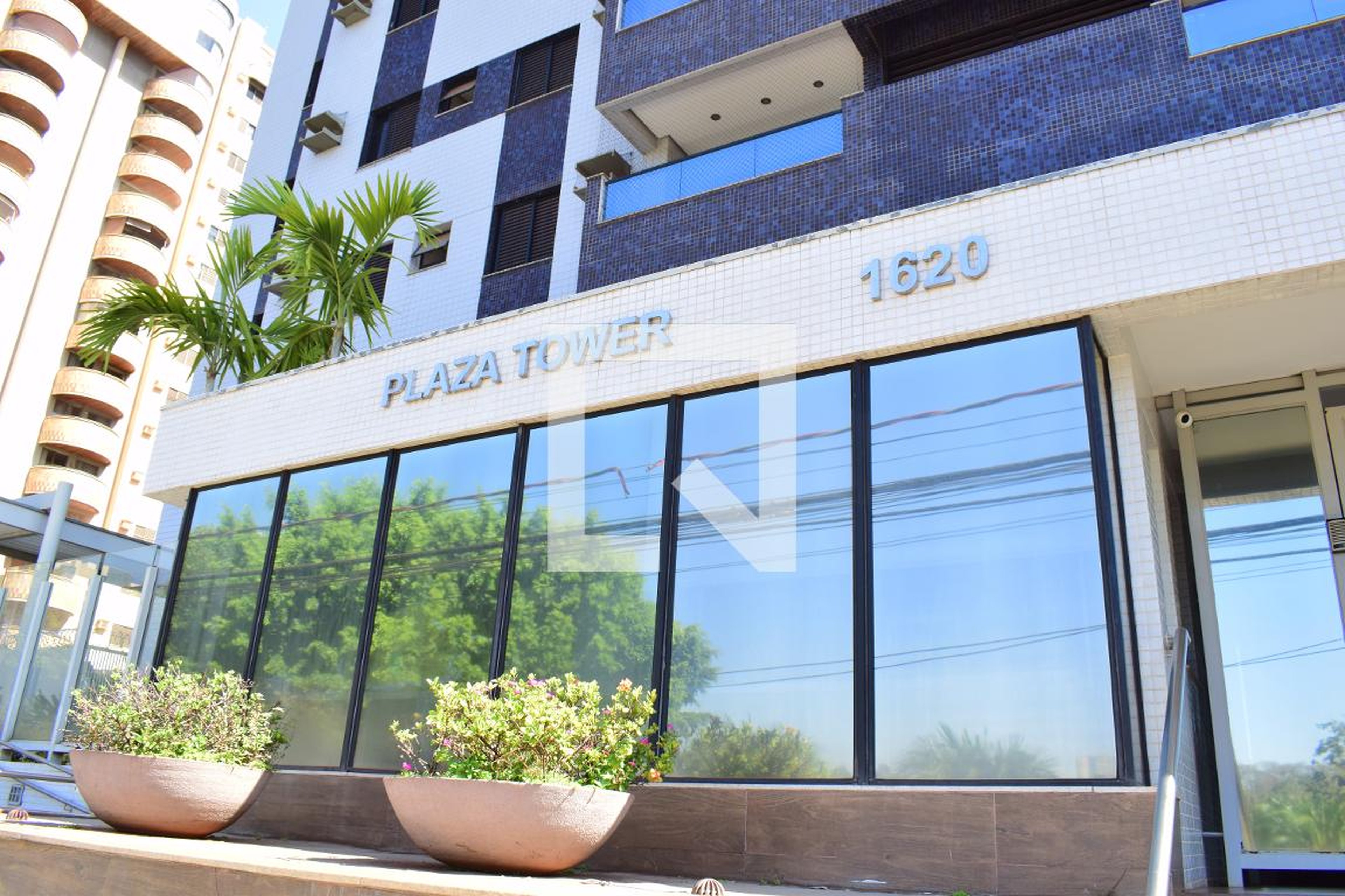 Fachada do Prédio Condomínio Plaza Tower