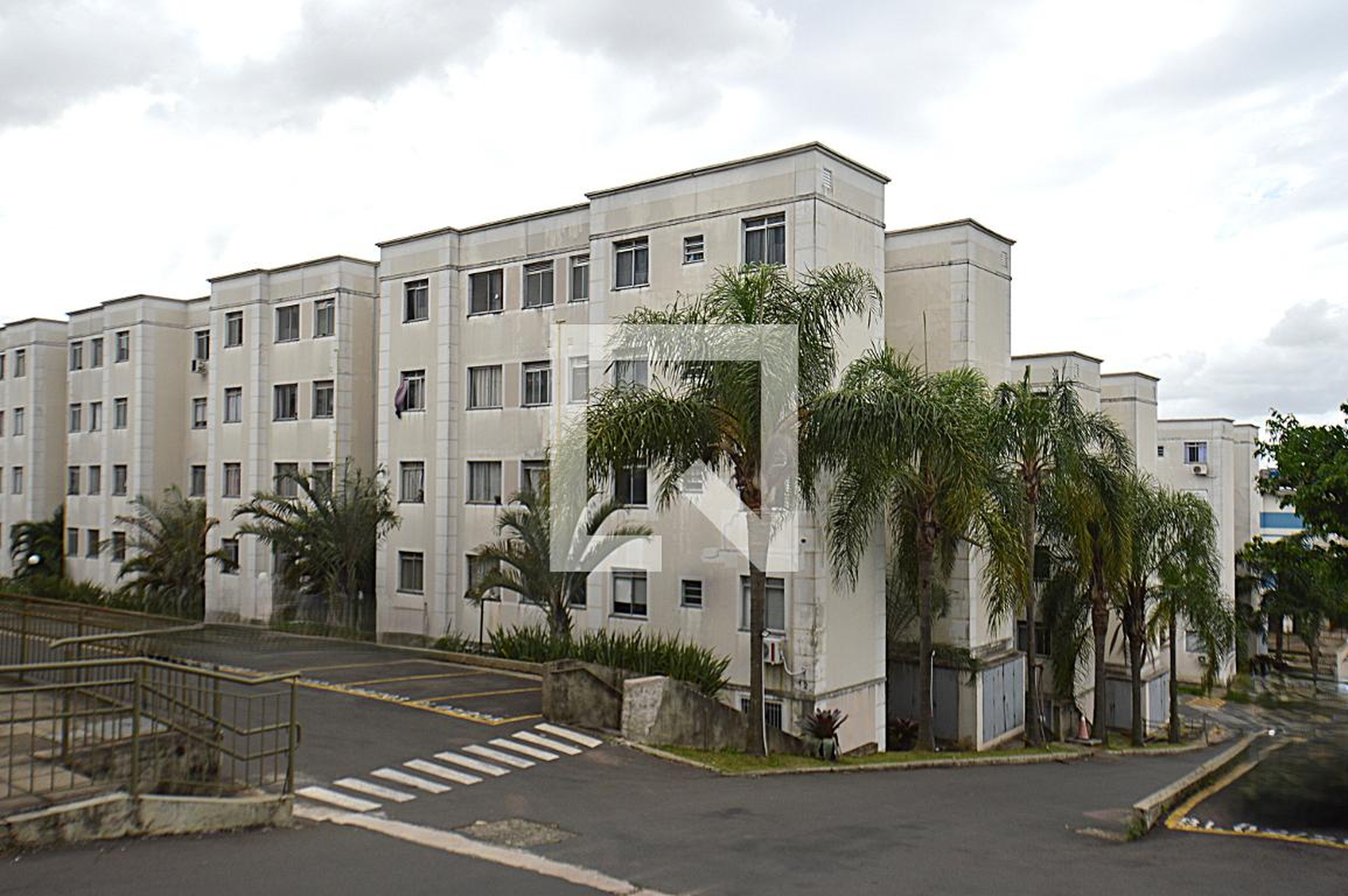 Fachada do Prédio Condomínio Parque Porto Sinai / MRV