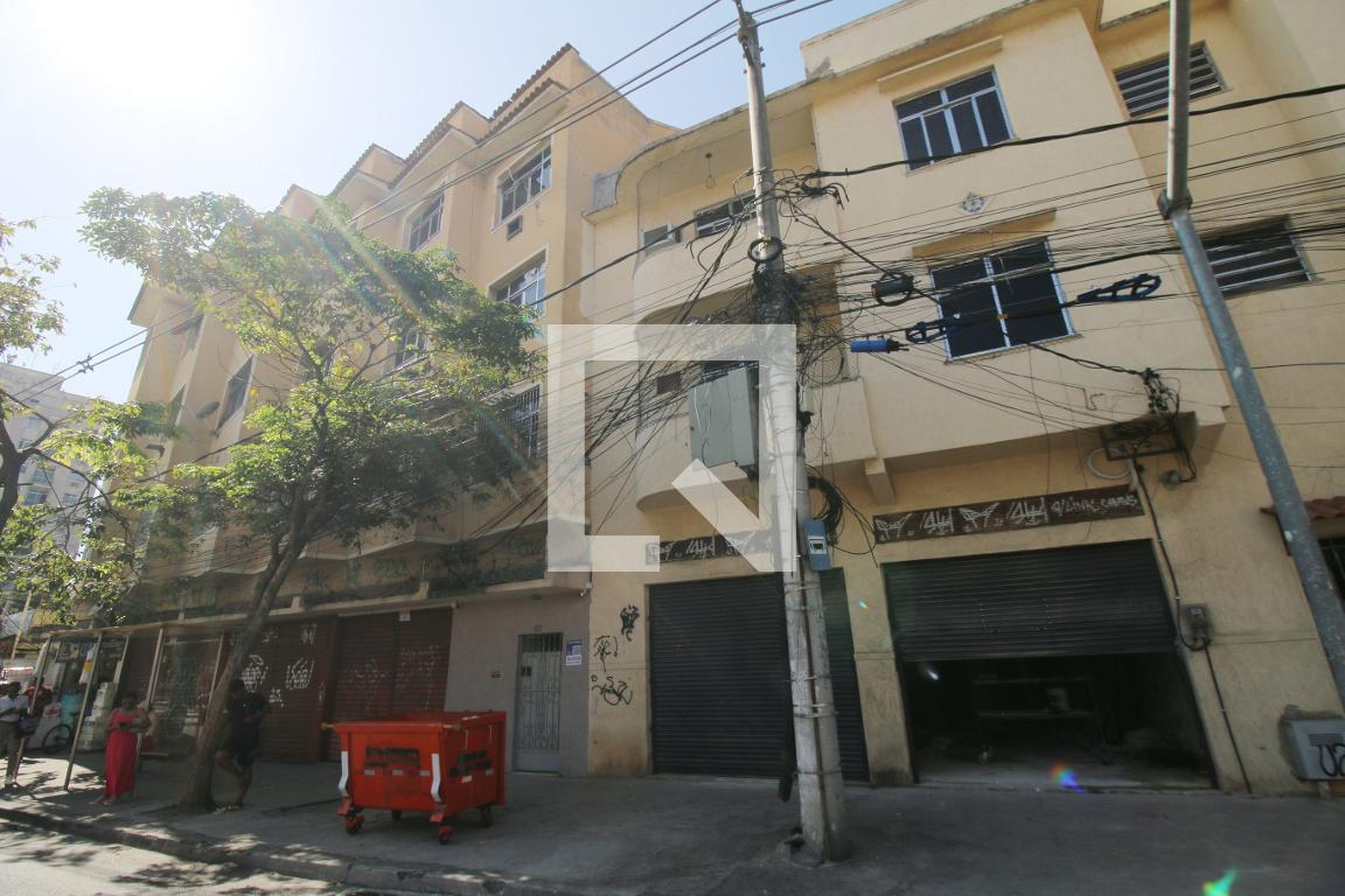 Fachada Condomínio em Avenida Vicente de Carvalho, 274