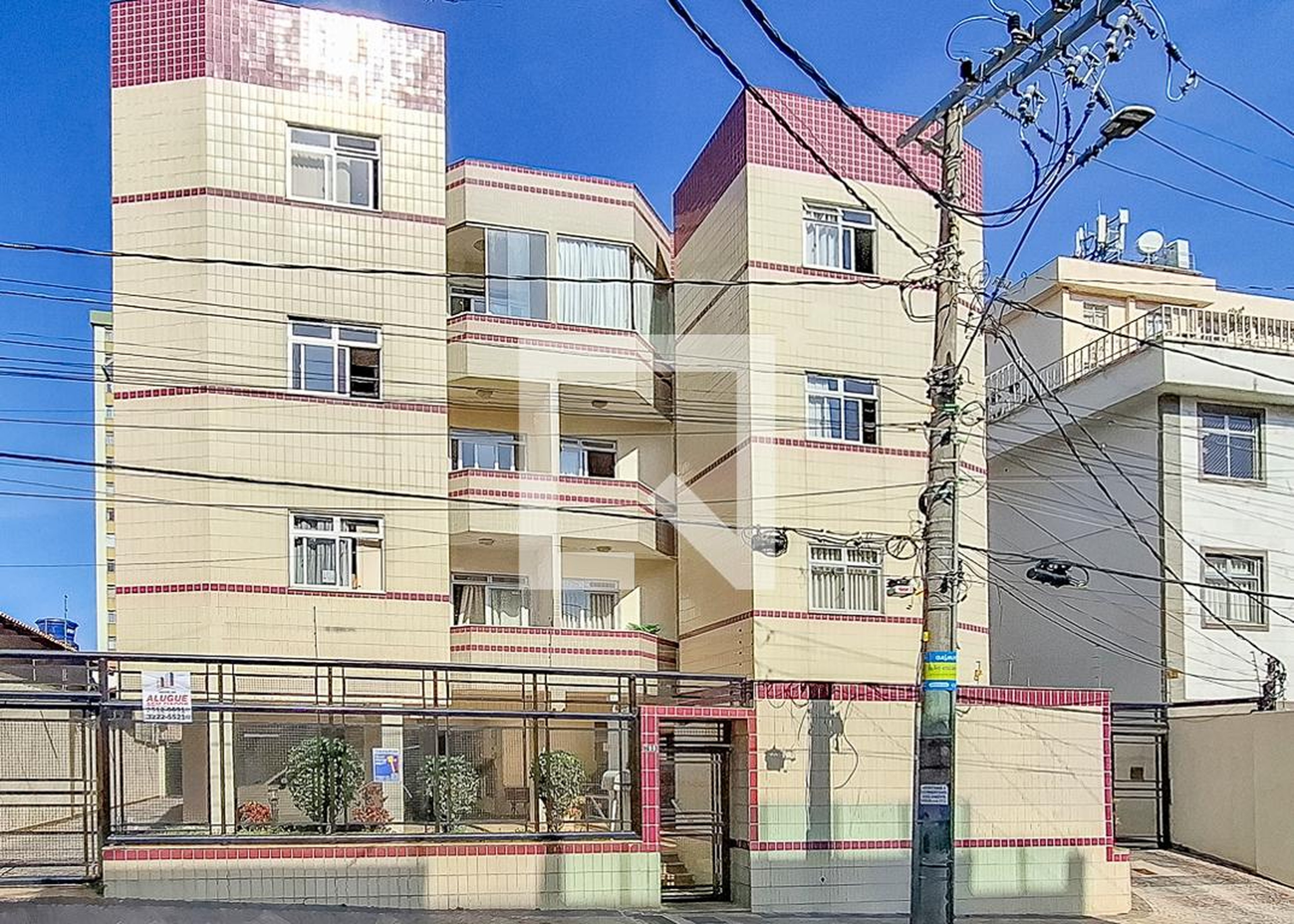 Fachada Condomínio em Rua Genebra, 706