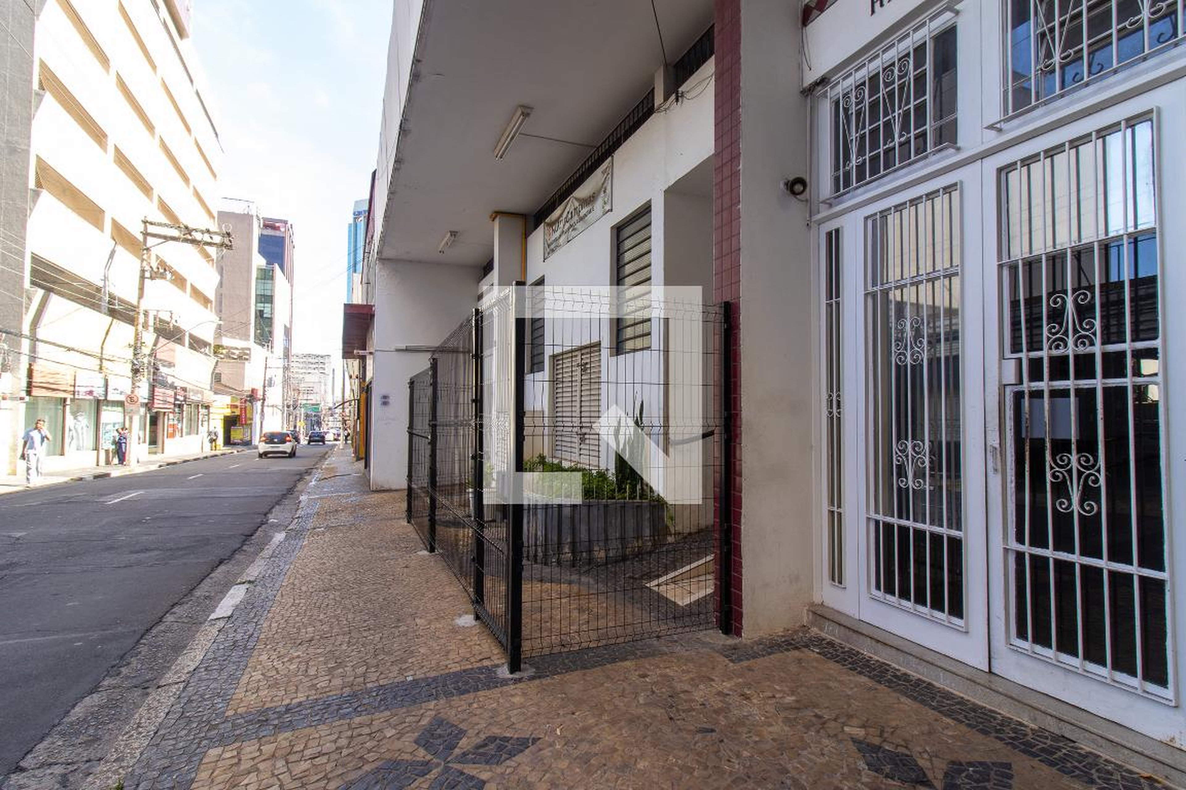 Fachada Condomínio em Rua Barão de Jaguara, 672