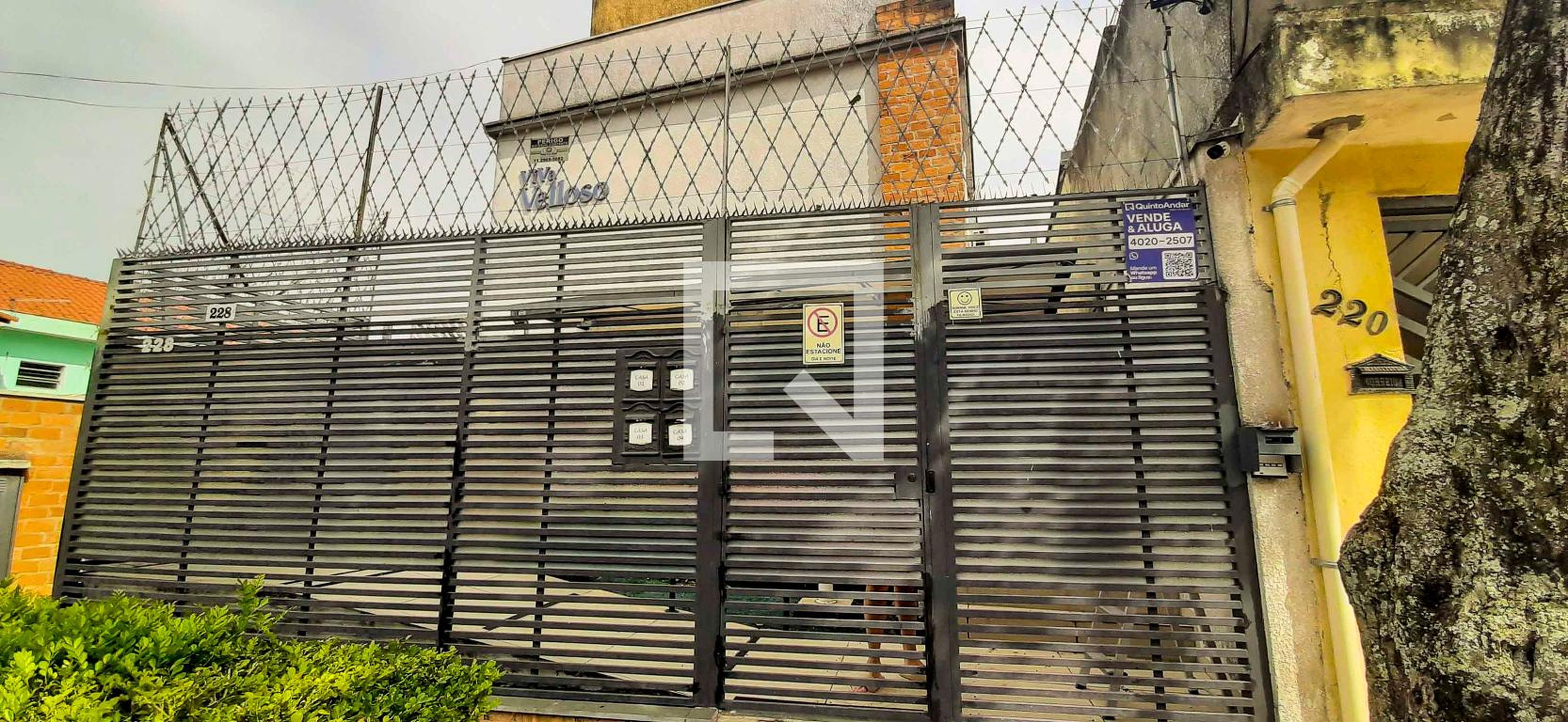 Fachada do Condomínio Condomínio em Rua São Manoel, 228