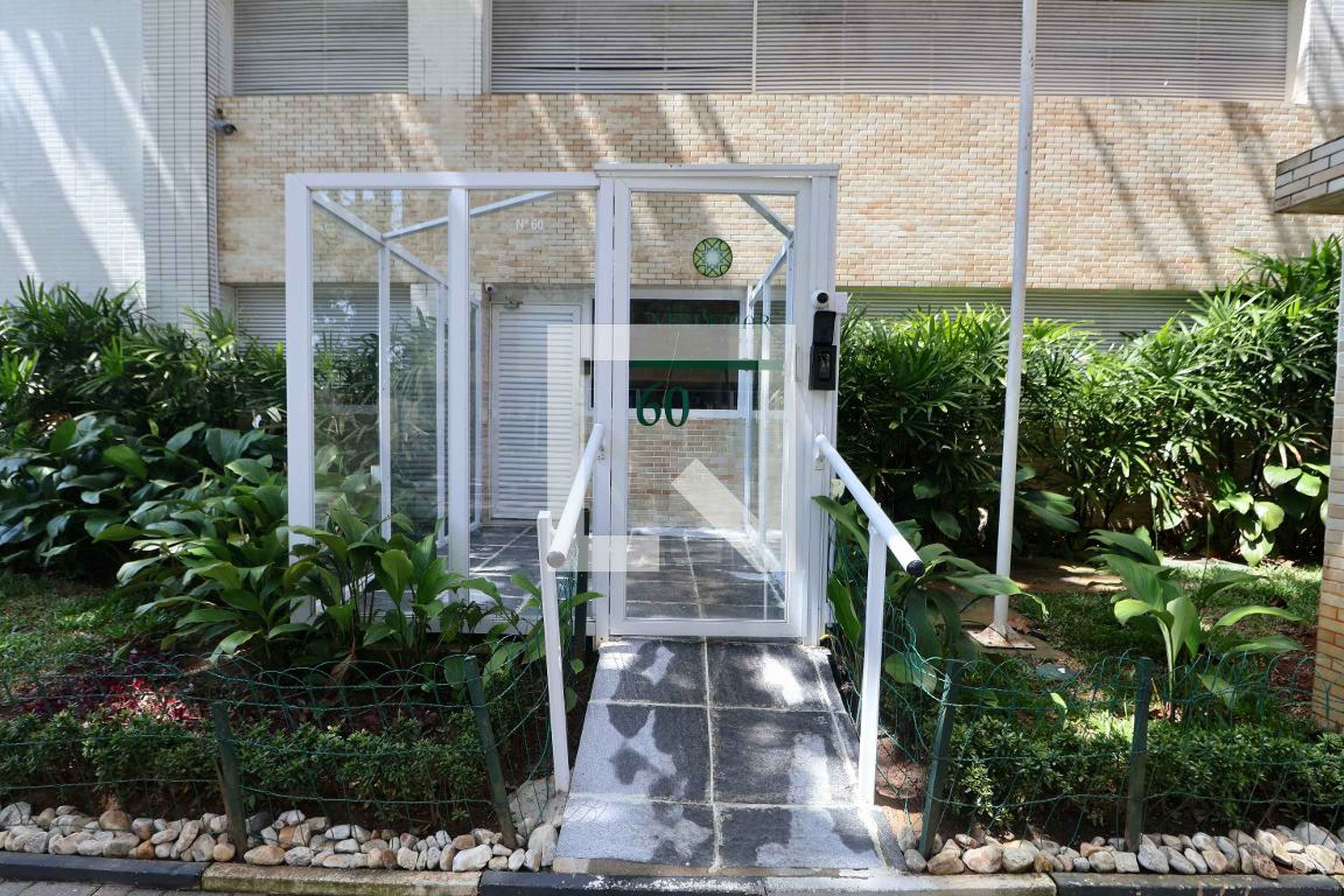 Fachada Condomínio em Rua Engenheiro Célio Abrusio, 60