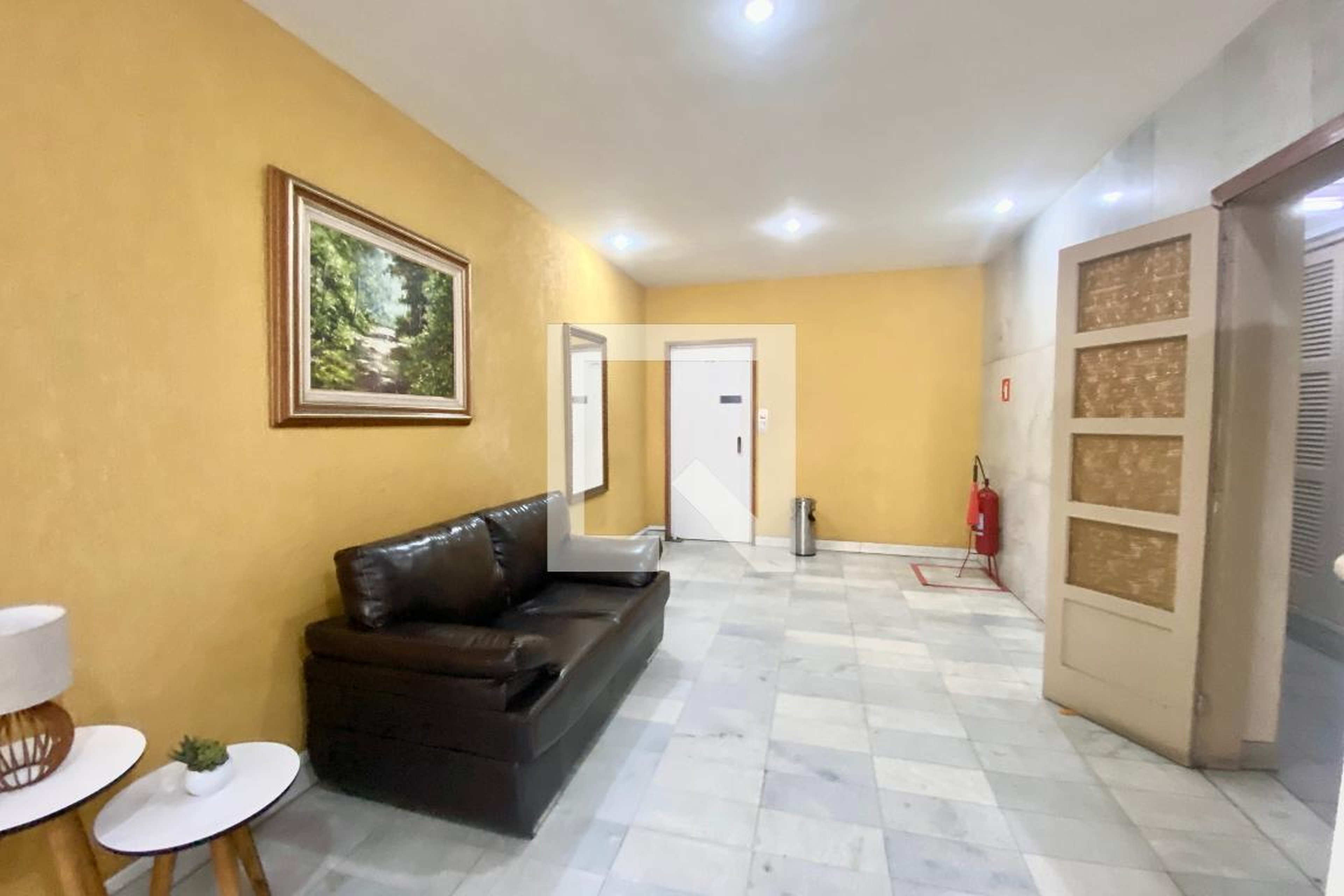 Hall de entrada - Edifício das Palmeiras